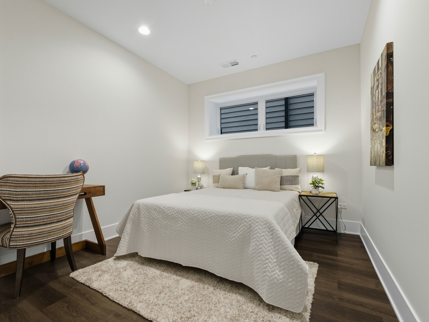 2501 N Sawyer Avenue