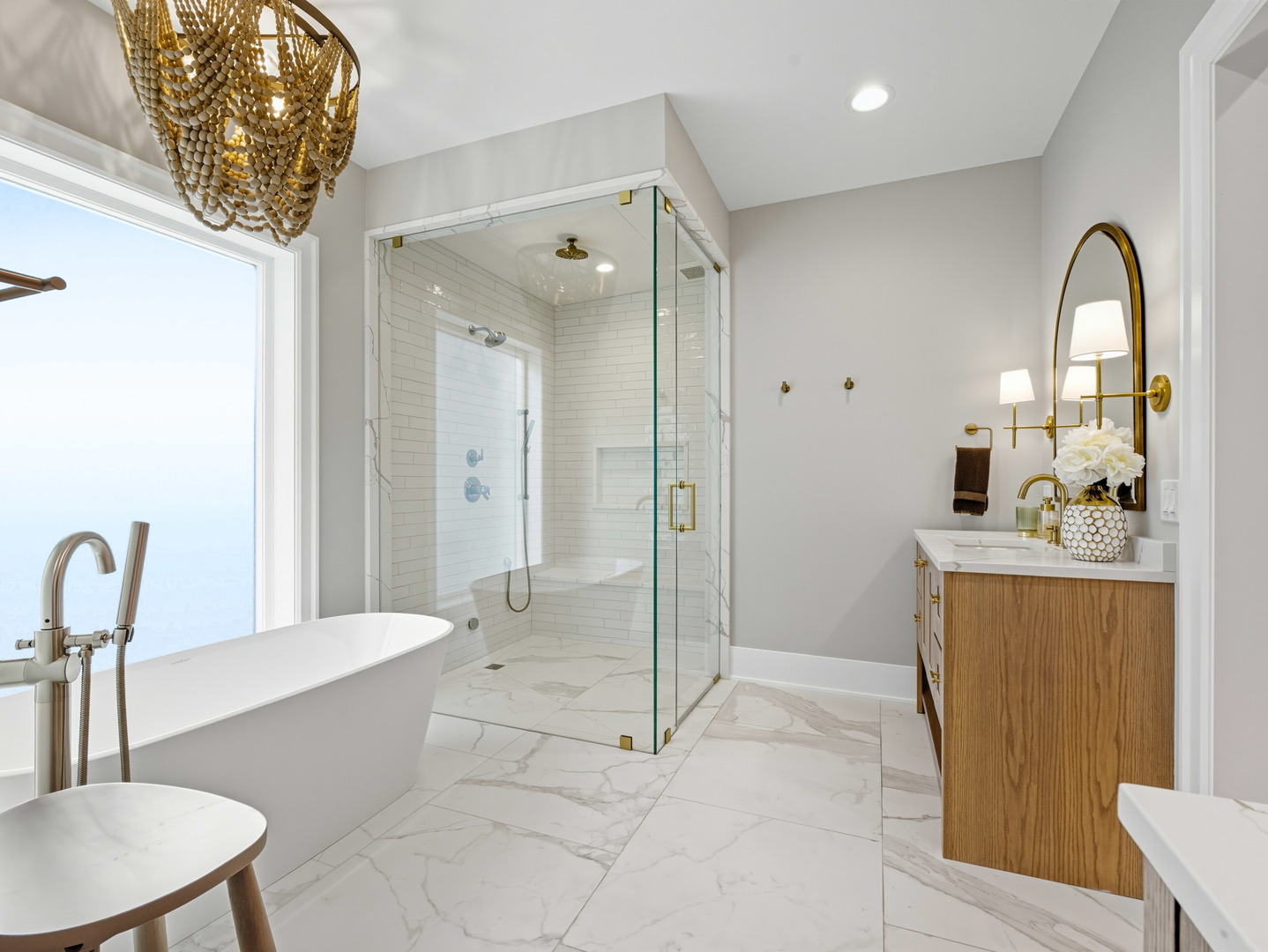 2501 N Sawyer Avenue