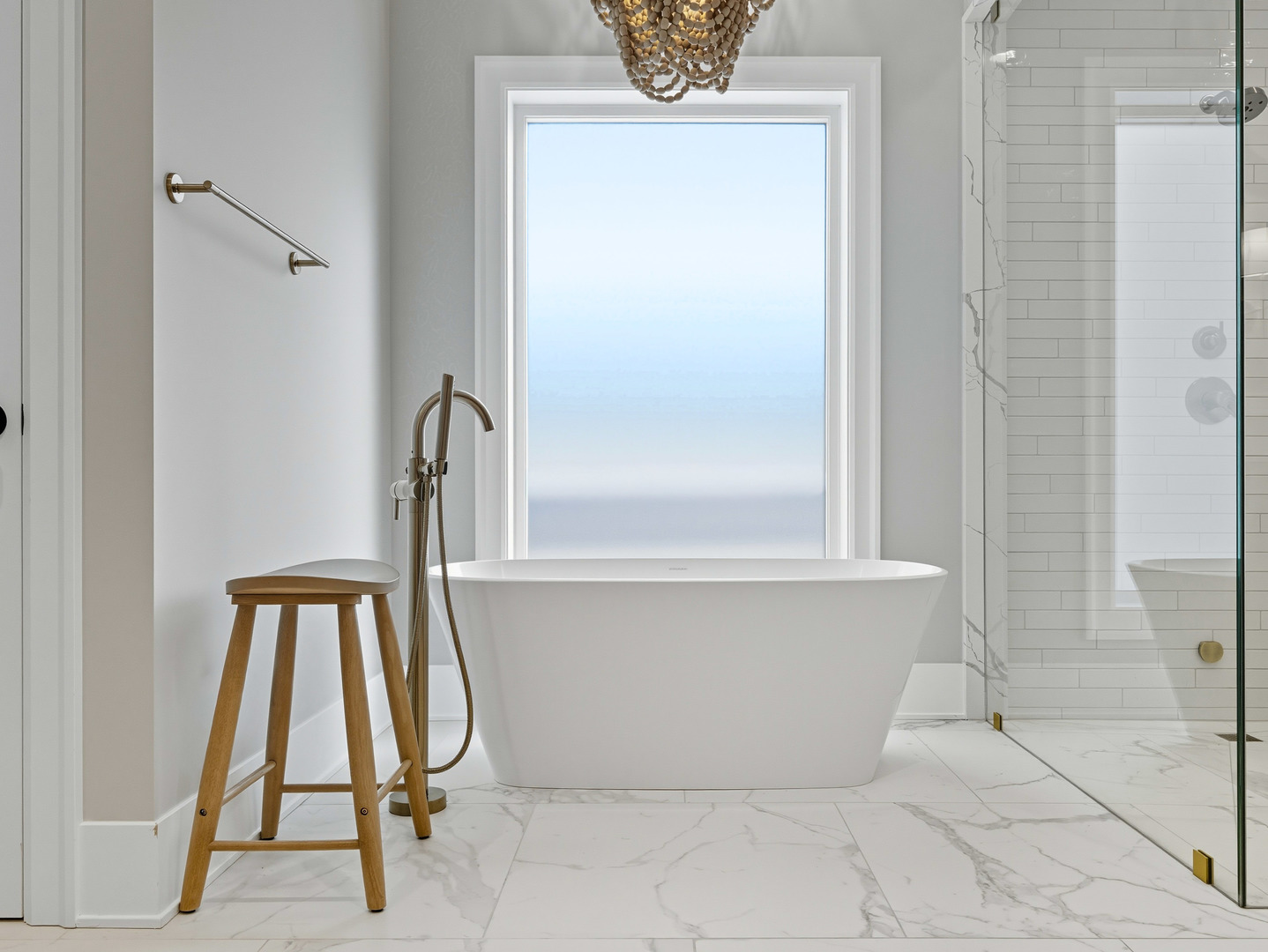 2501 N Sawyer Avenue