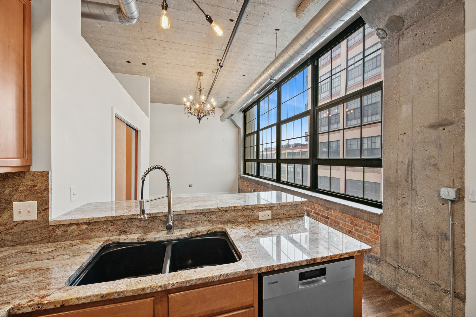 3963 W Belmont Avenue Unit: 310