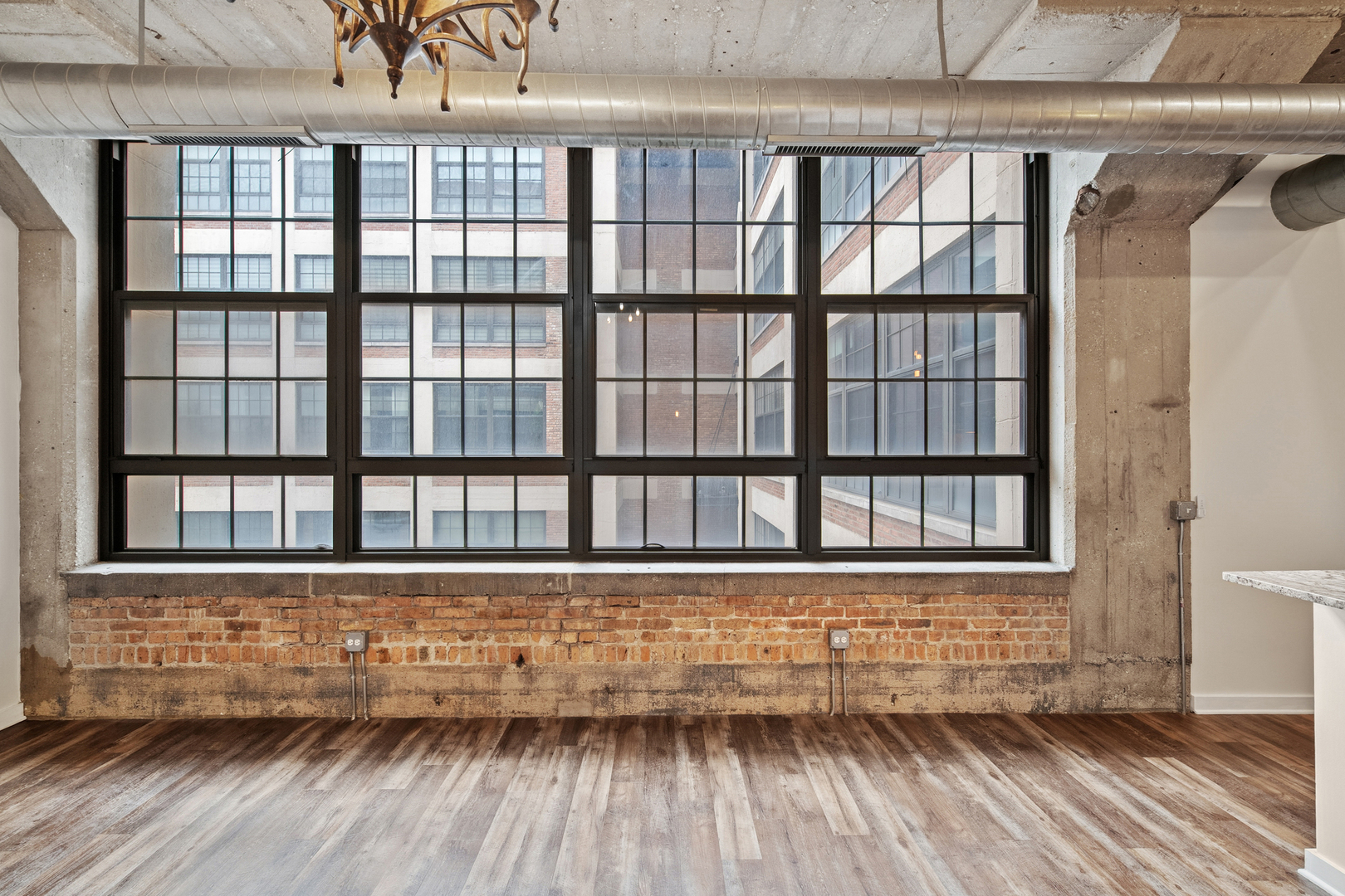 3963 W Belmont Avenue Unit: 310
