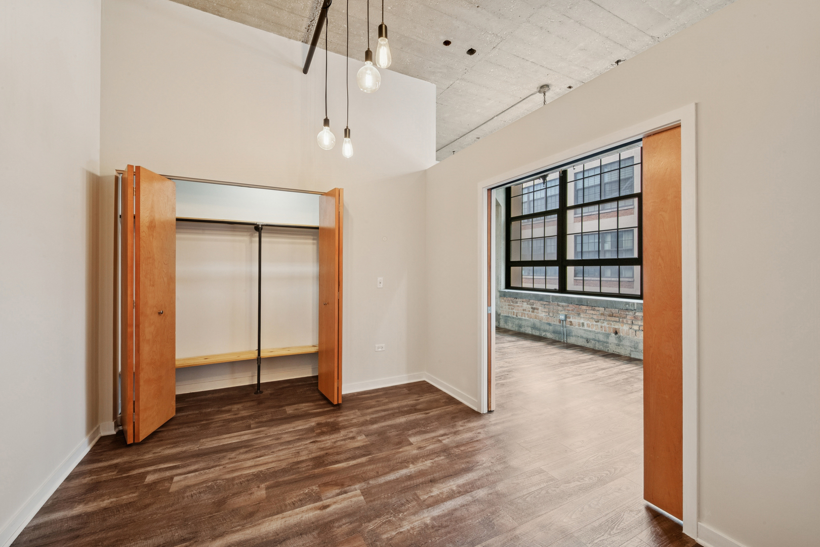 3963 W Belmont Avenue Unit: 310