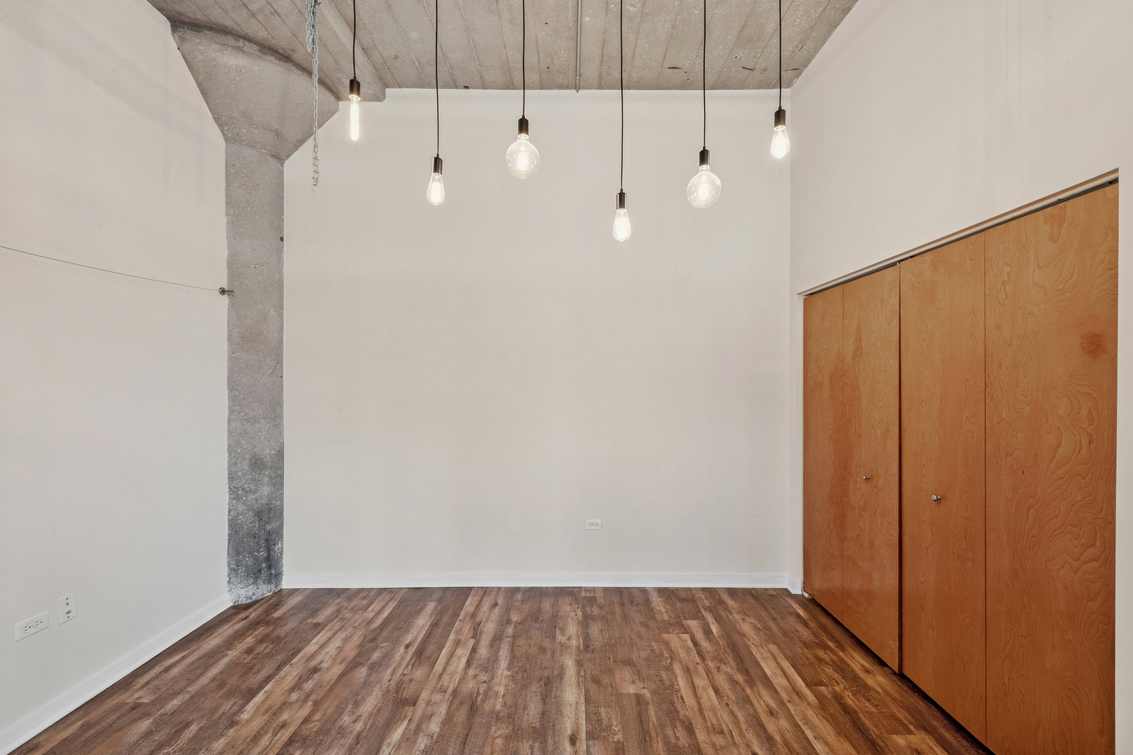 3963 W Belmont Avenue Unit: 310