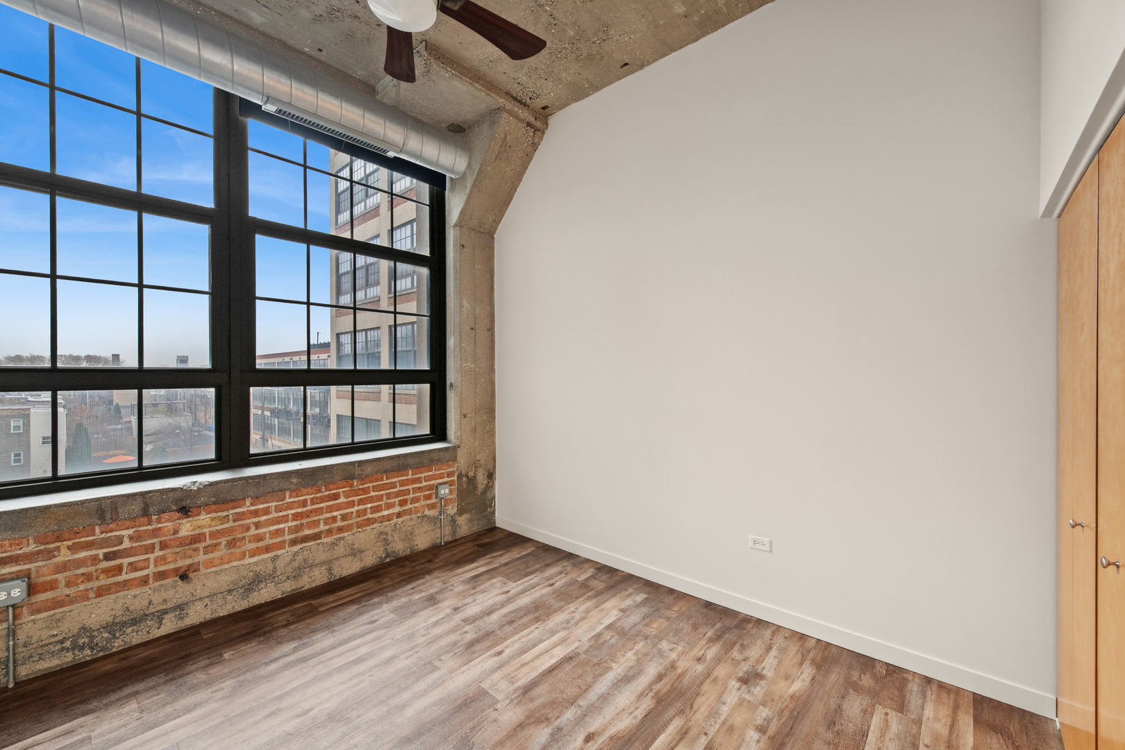 3963 W Belmont Avenue Unit: 310