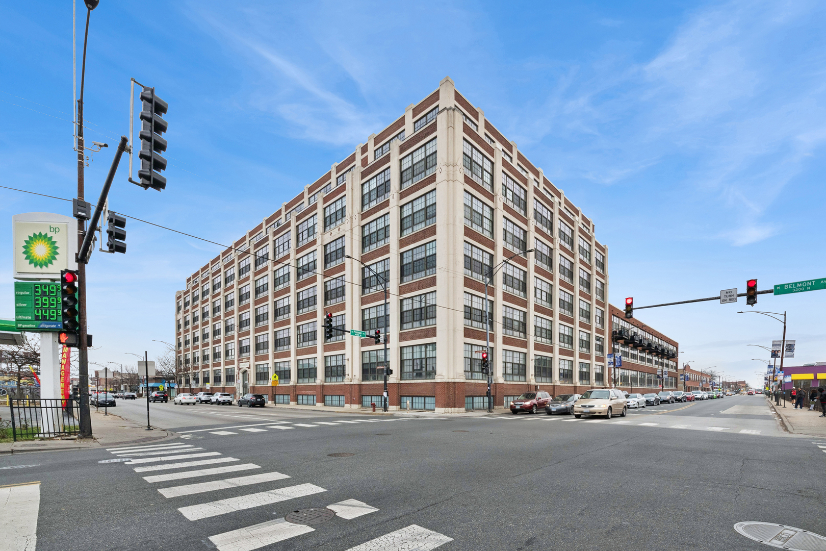 3963 W Belmont Avenue Unit: 310