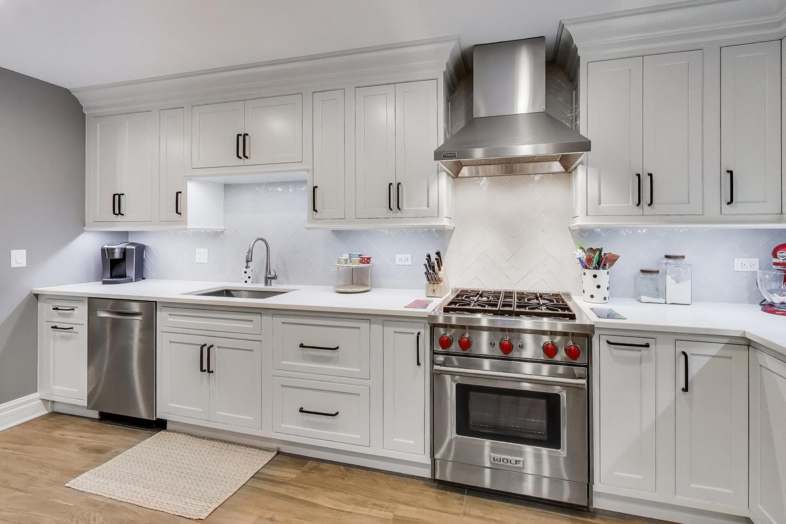 643 W Roscoe Avenue Unit: D1