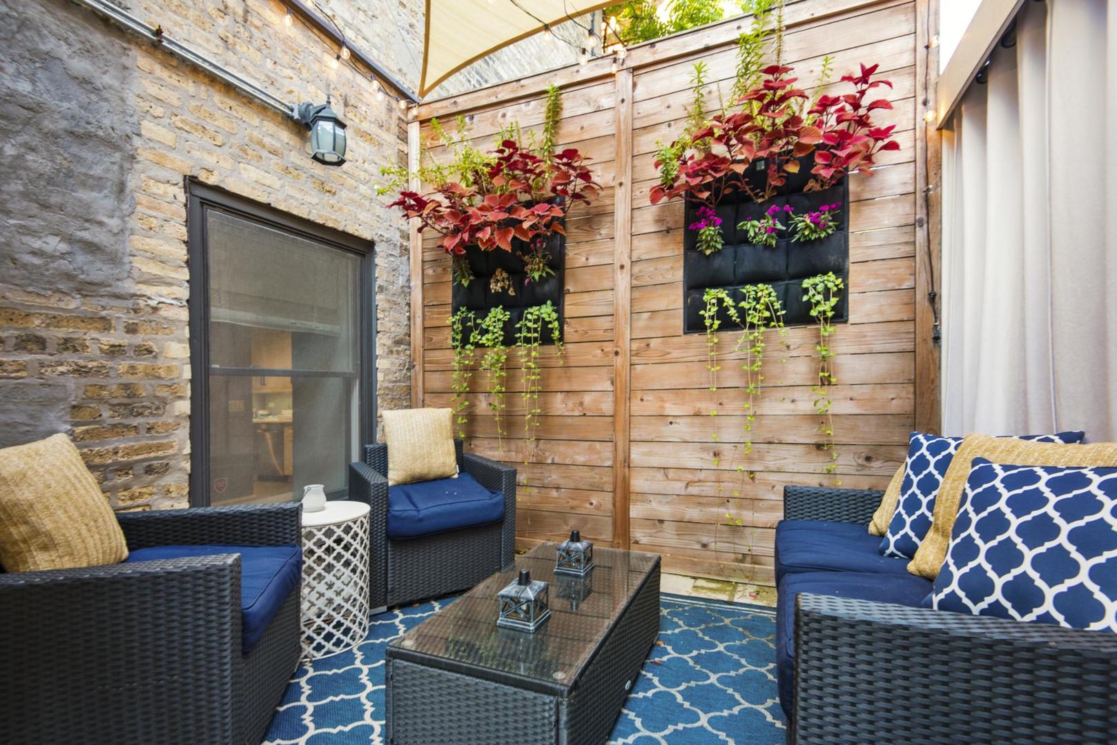 643 W Roscoe Avenue Unit: D1