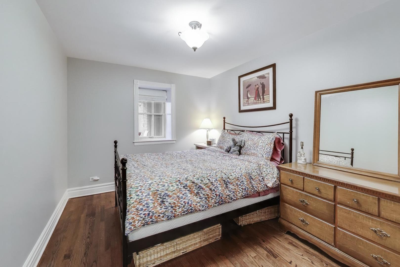 643 W Roscoe Avenue Unit: D1
