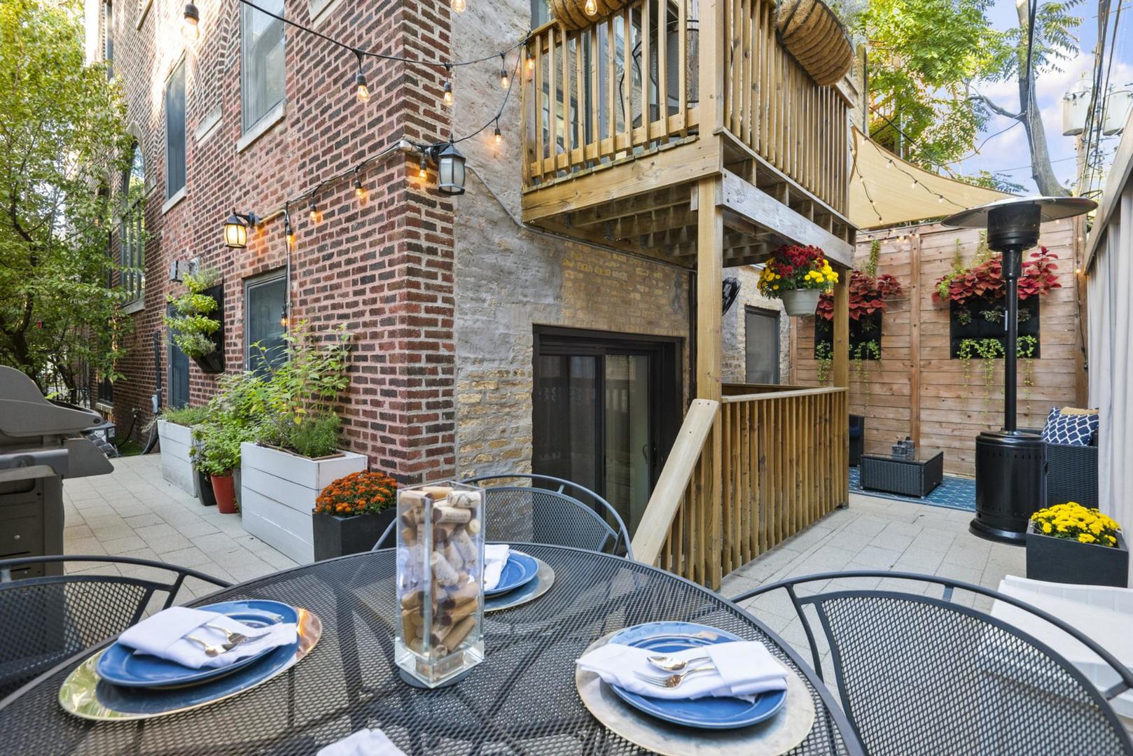 643 W Roscoe Avenue Unit: D1