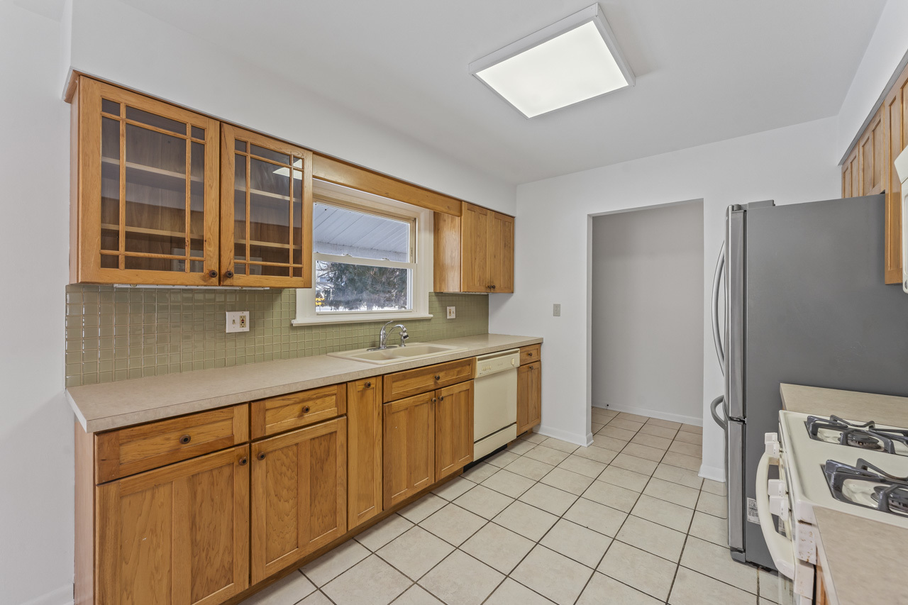 5310 Larkspur Lane