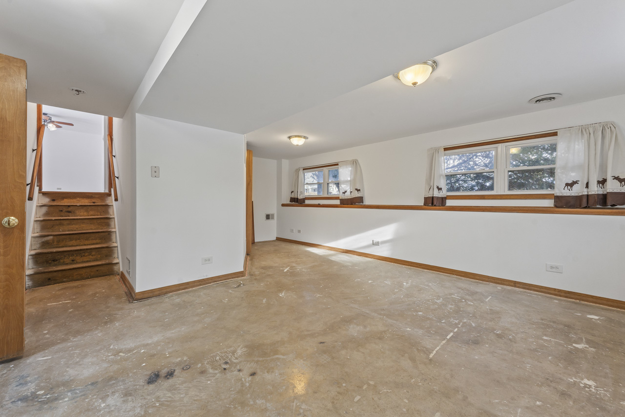 5310 Larkspur Lane