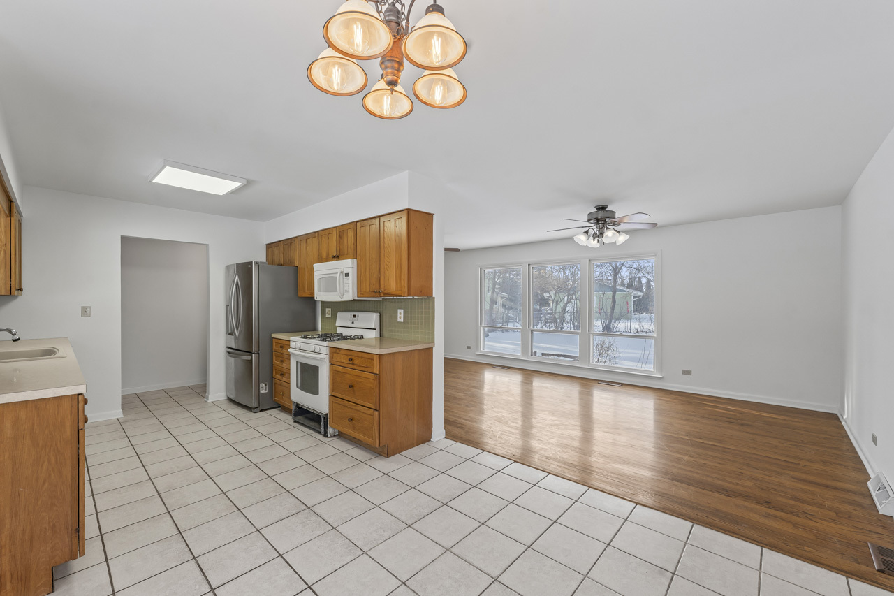 5310 Larkspur Lane
