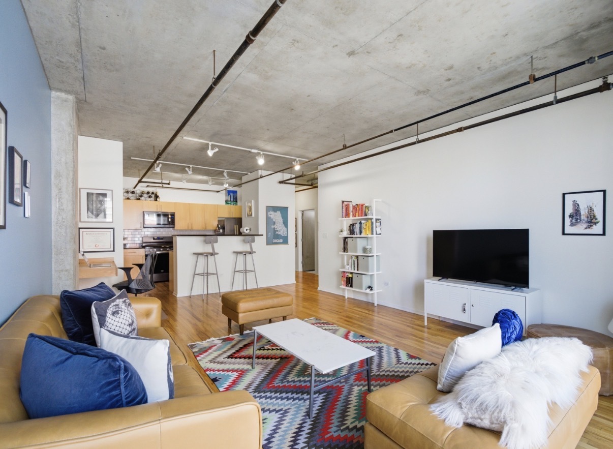 700 W Van Buren Street Unit: 602