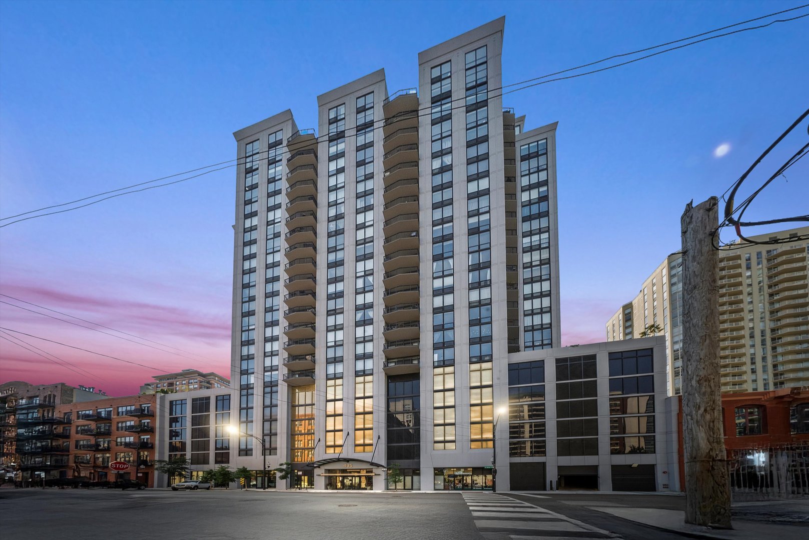 435 W Erie Street Unit: 1708