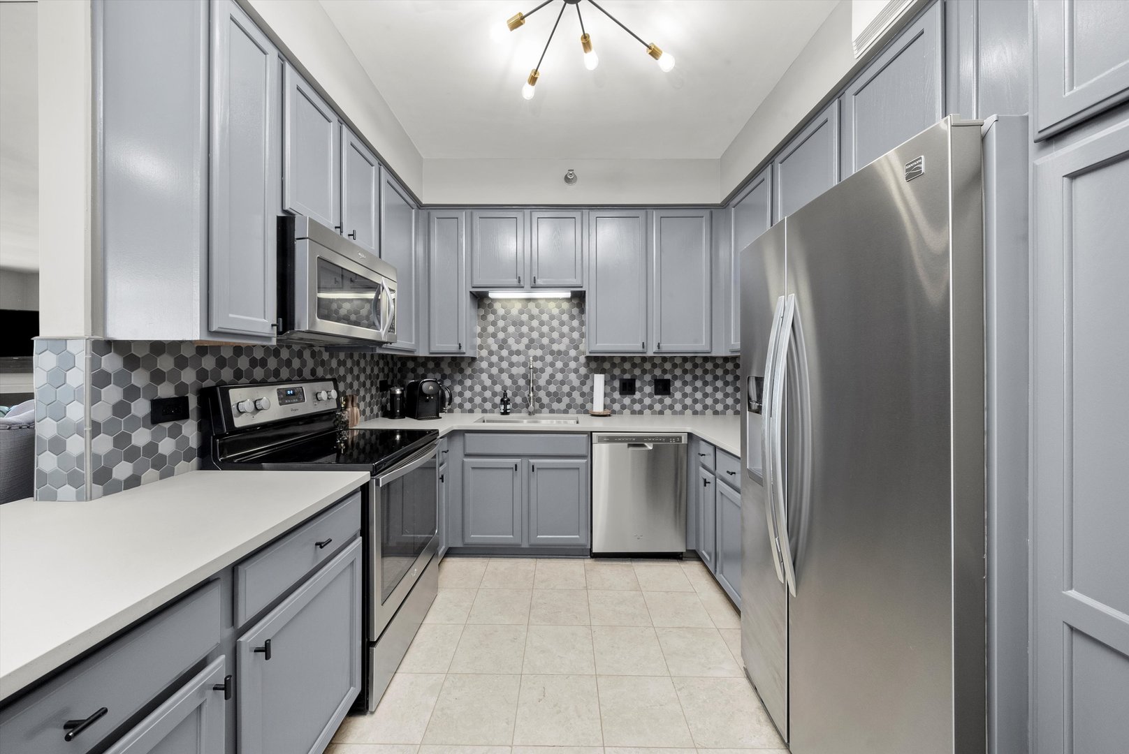435 W Erie Street Unit: 1708
