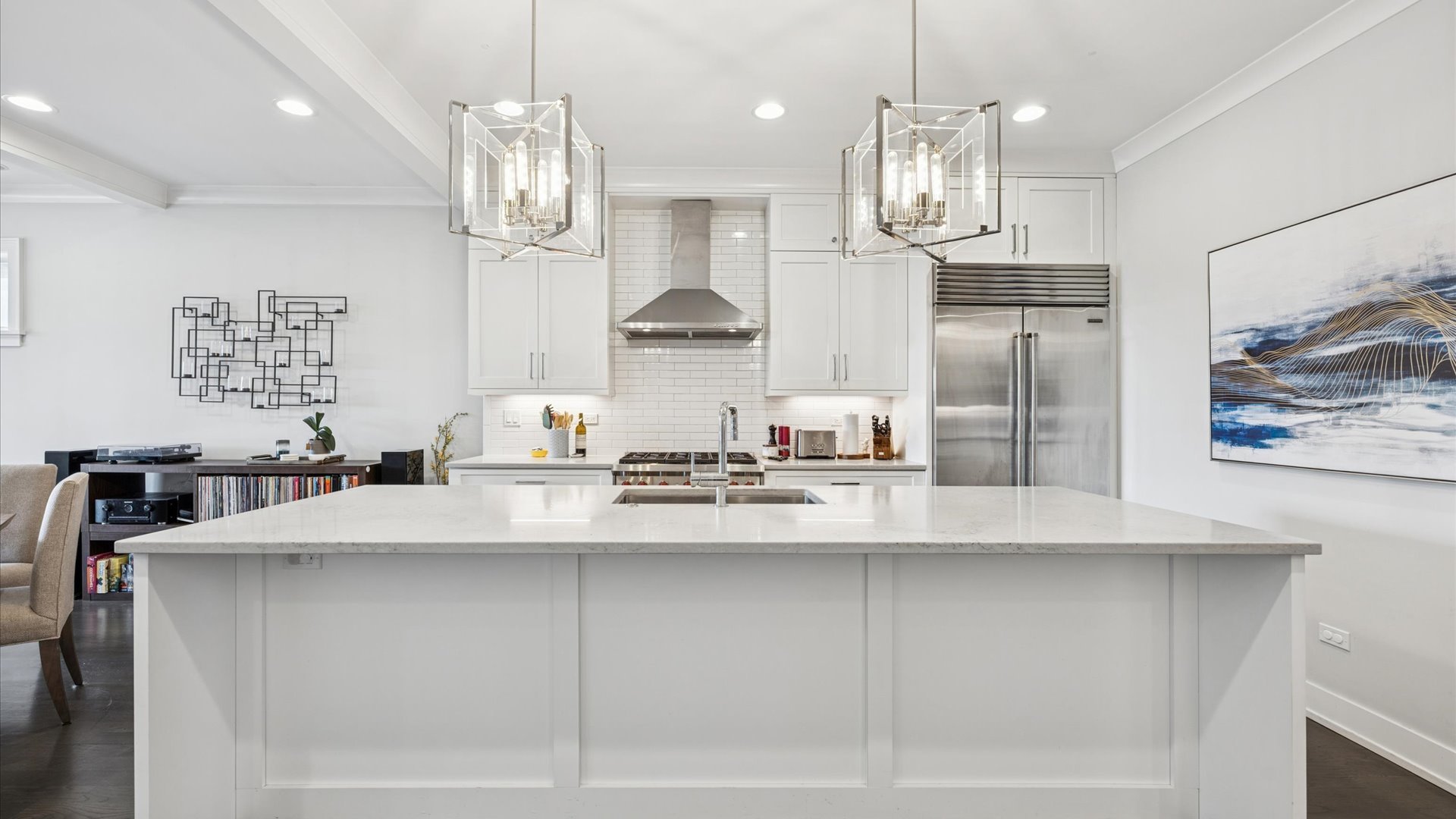 2341 W Roscoe Street Unit: 3W