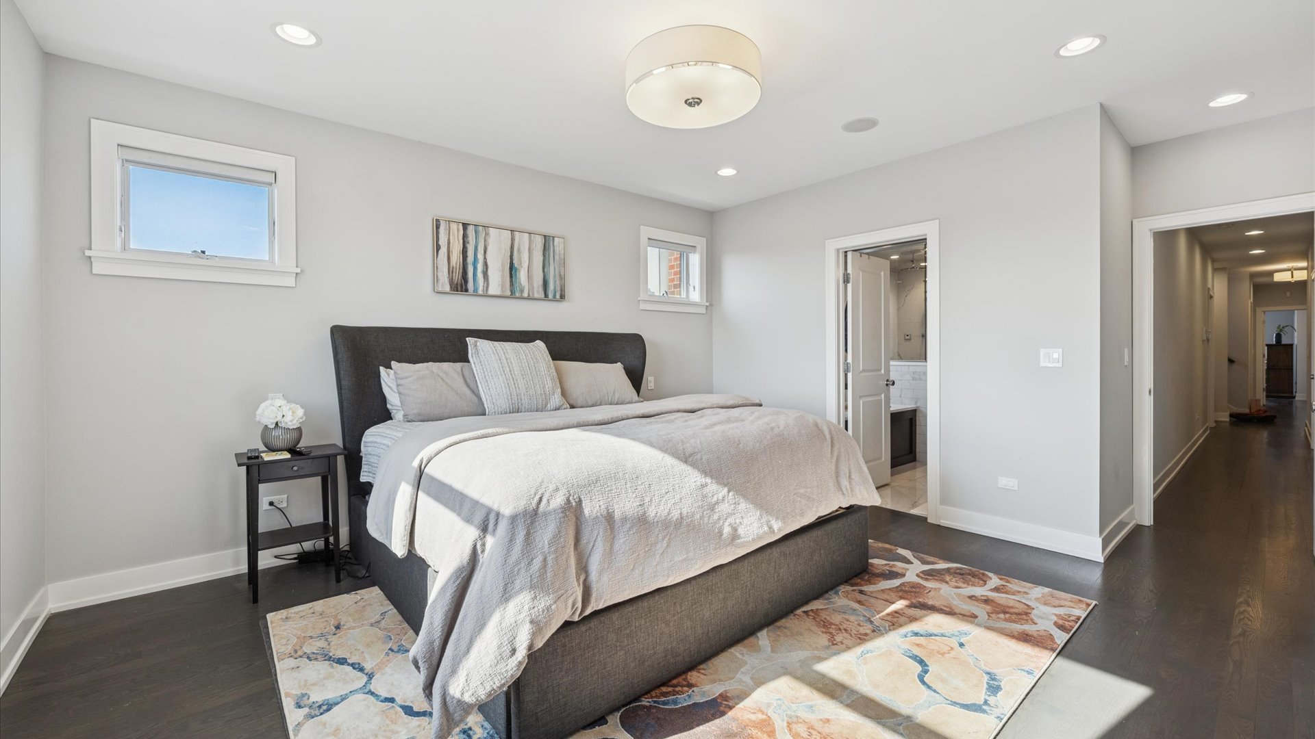2341 W Roscoe Street Unit: 3W
