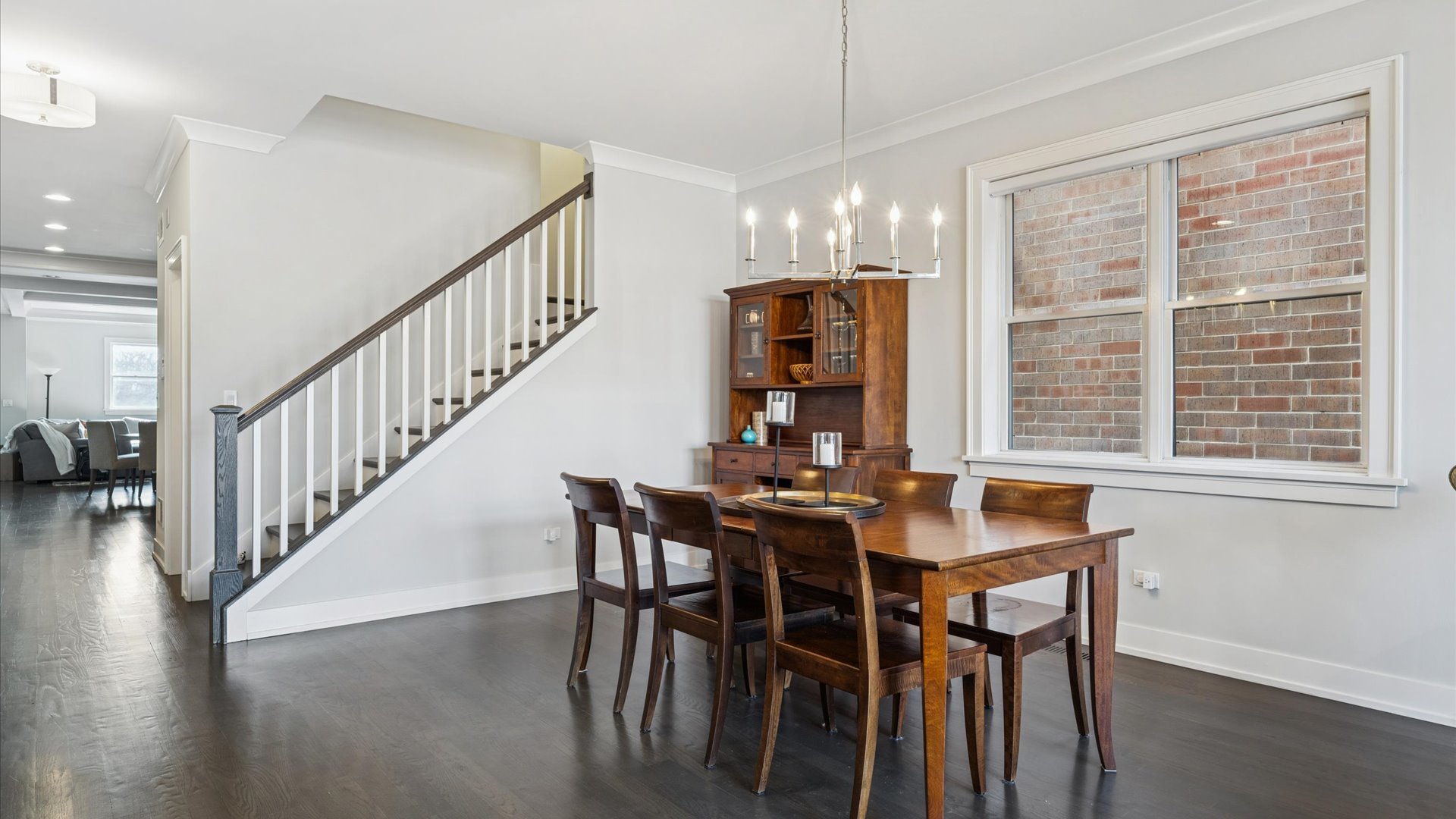 2341 W Roscoe Street Unit: 3W