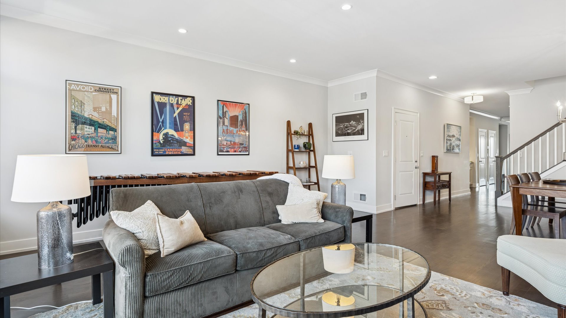 2341 W Roscoe Street Unit: 3W