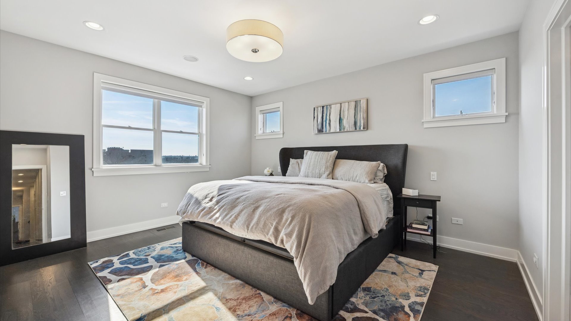 2341 W Roscoe Street Unit: 3W