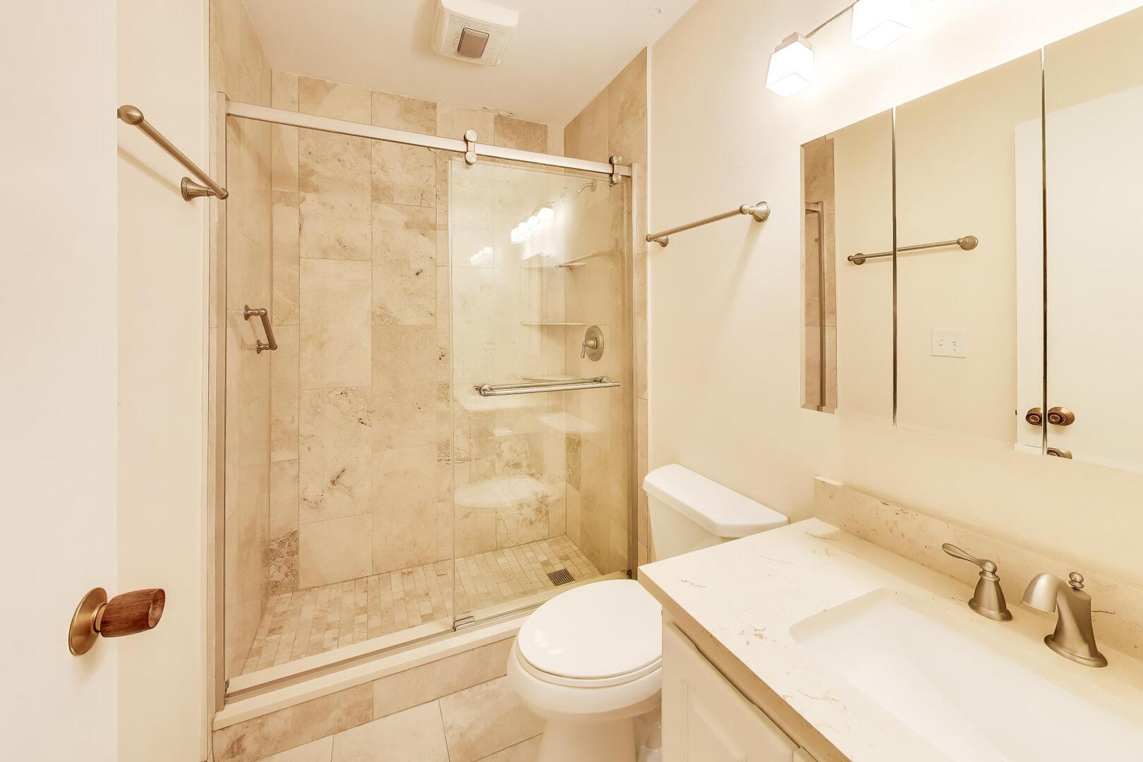2324 Central Street Unit: 2B