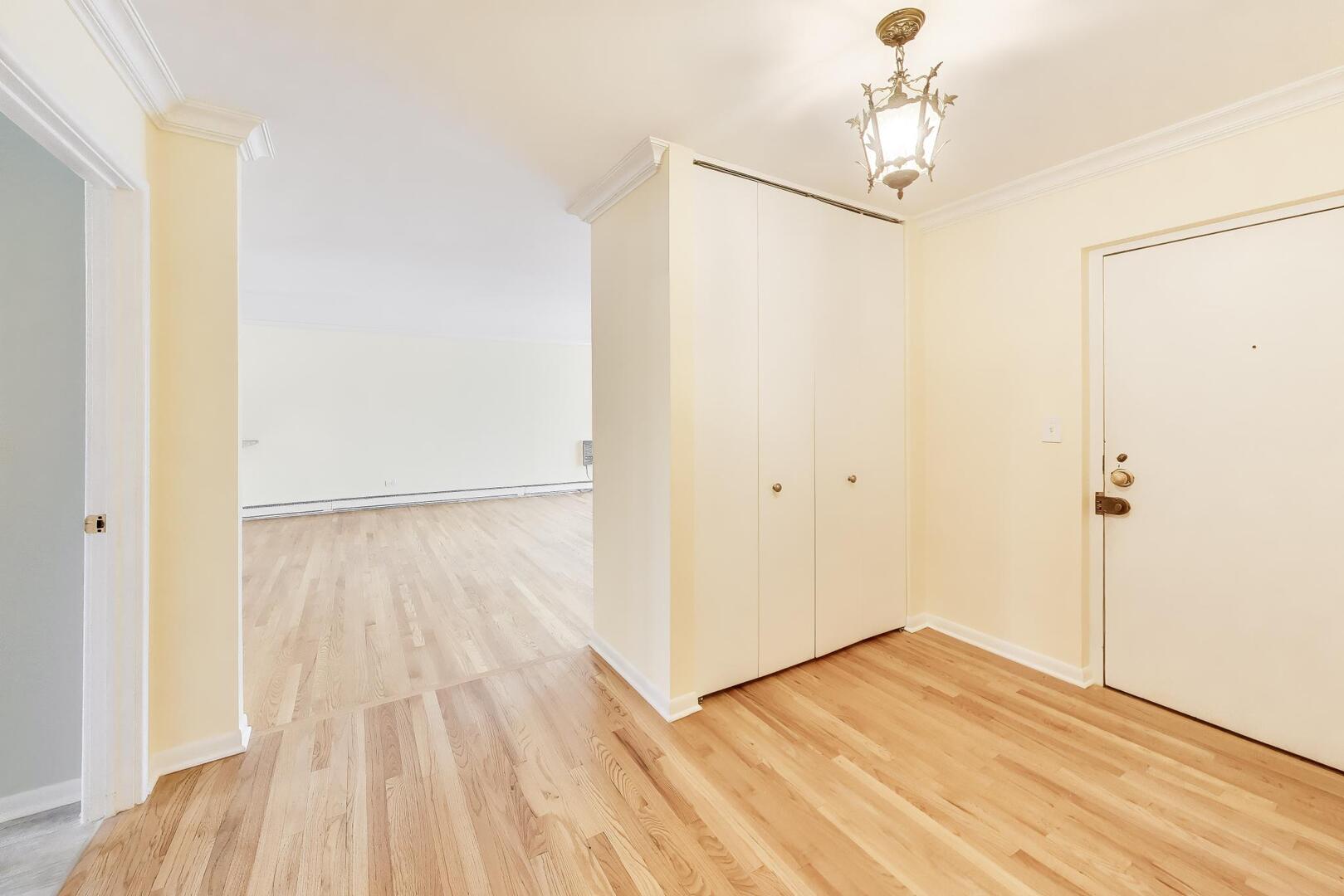 2324 Central Street Unit: 2B