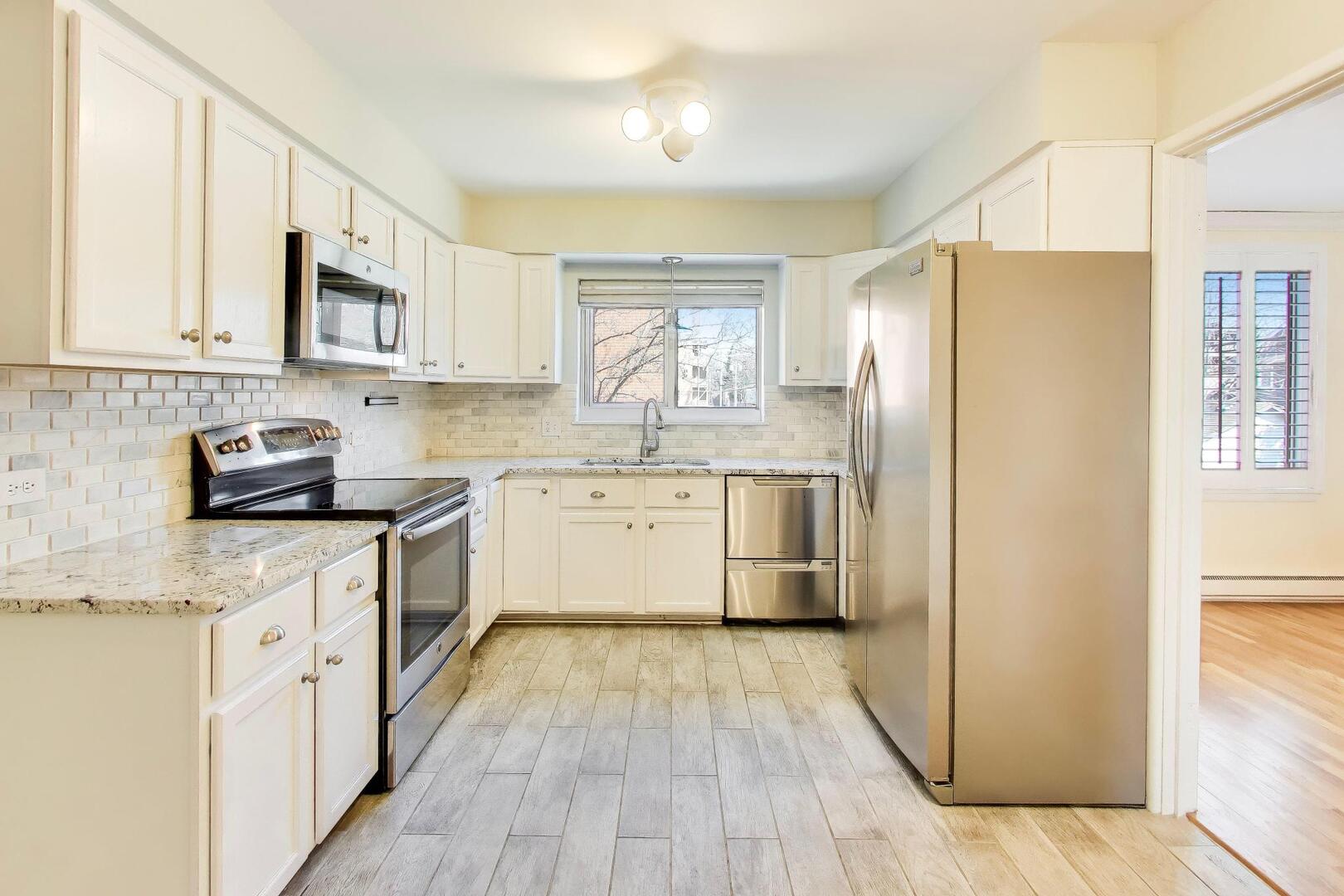 2324 Central Street Unit: 2B