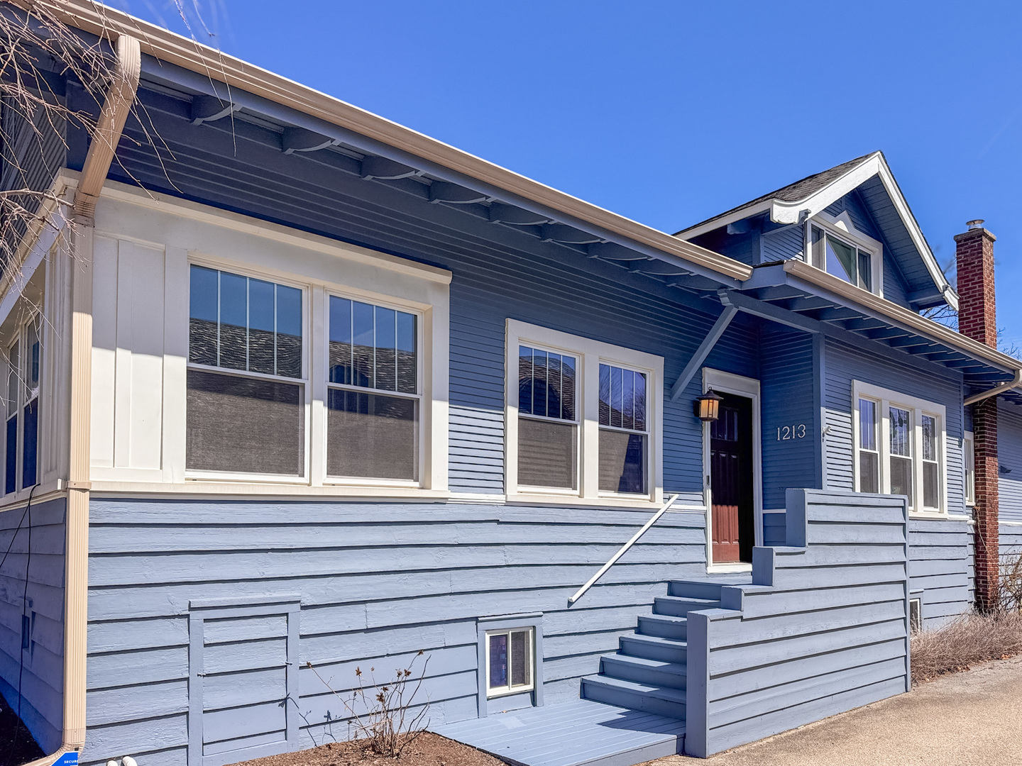 1213 E Prairie Avenue