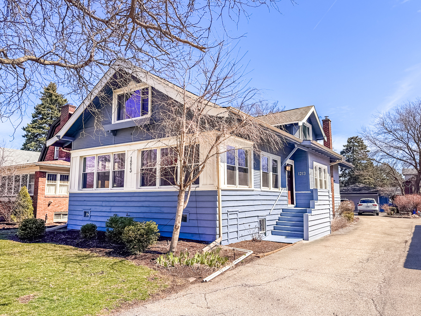 1213 E Prairie Avenue