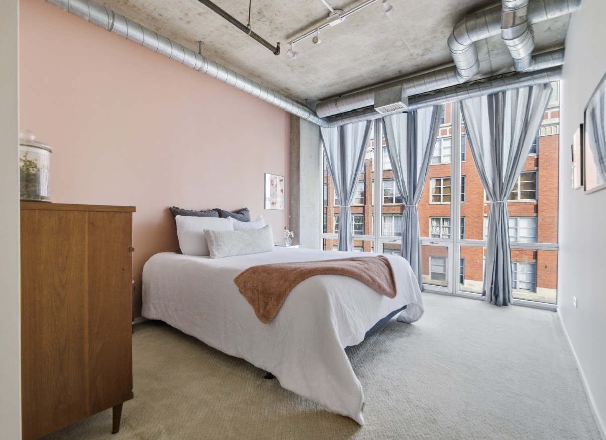 700 W Van Buren Street Unit: 602