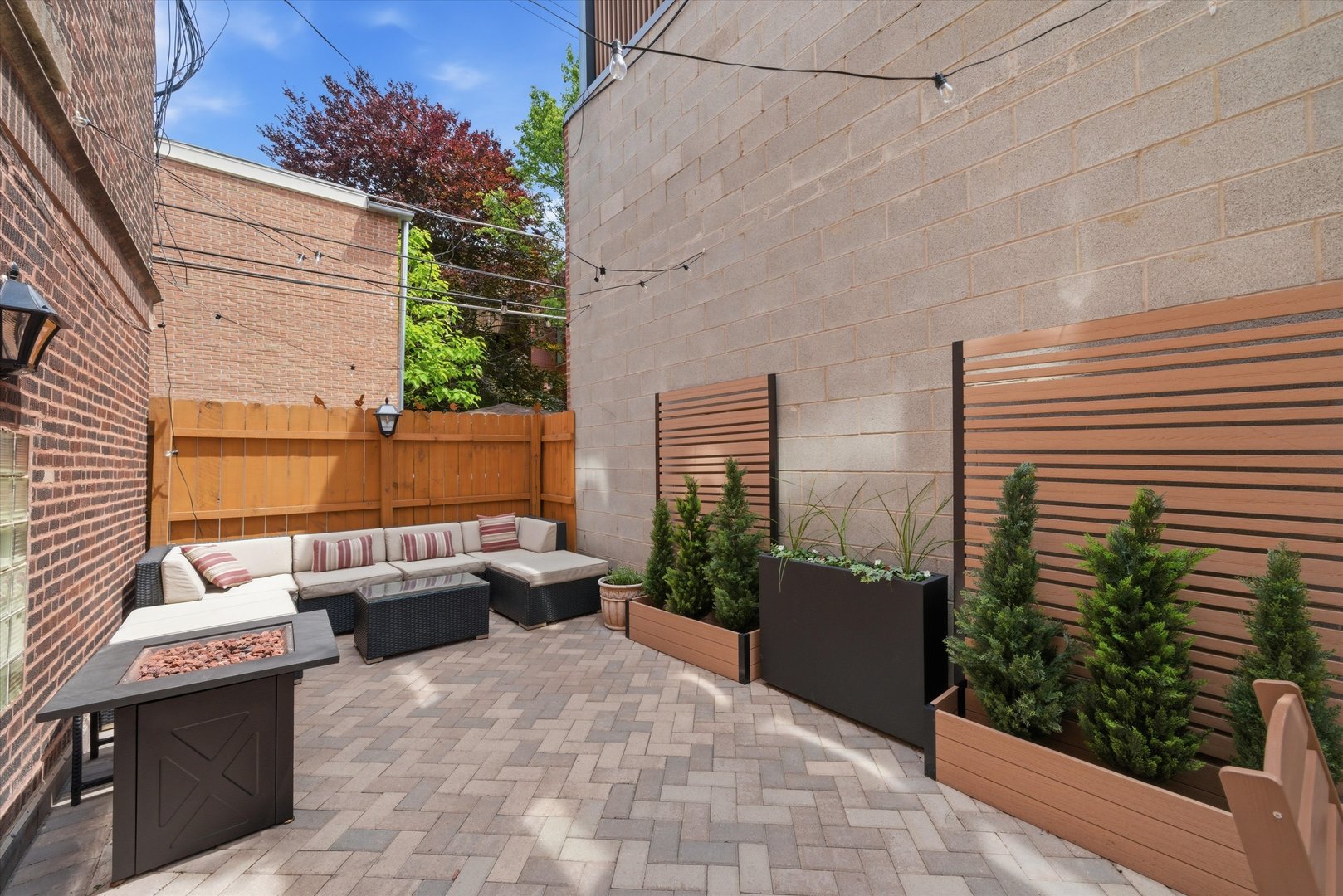 1919 N BISSELL Street Unit: I