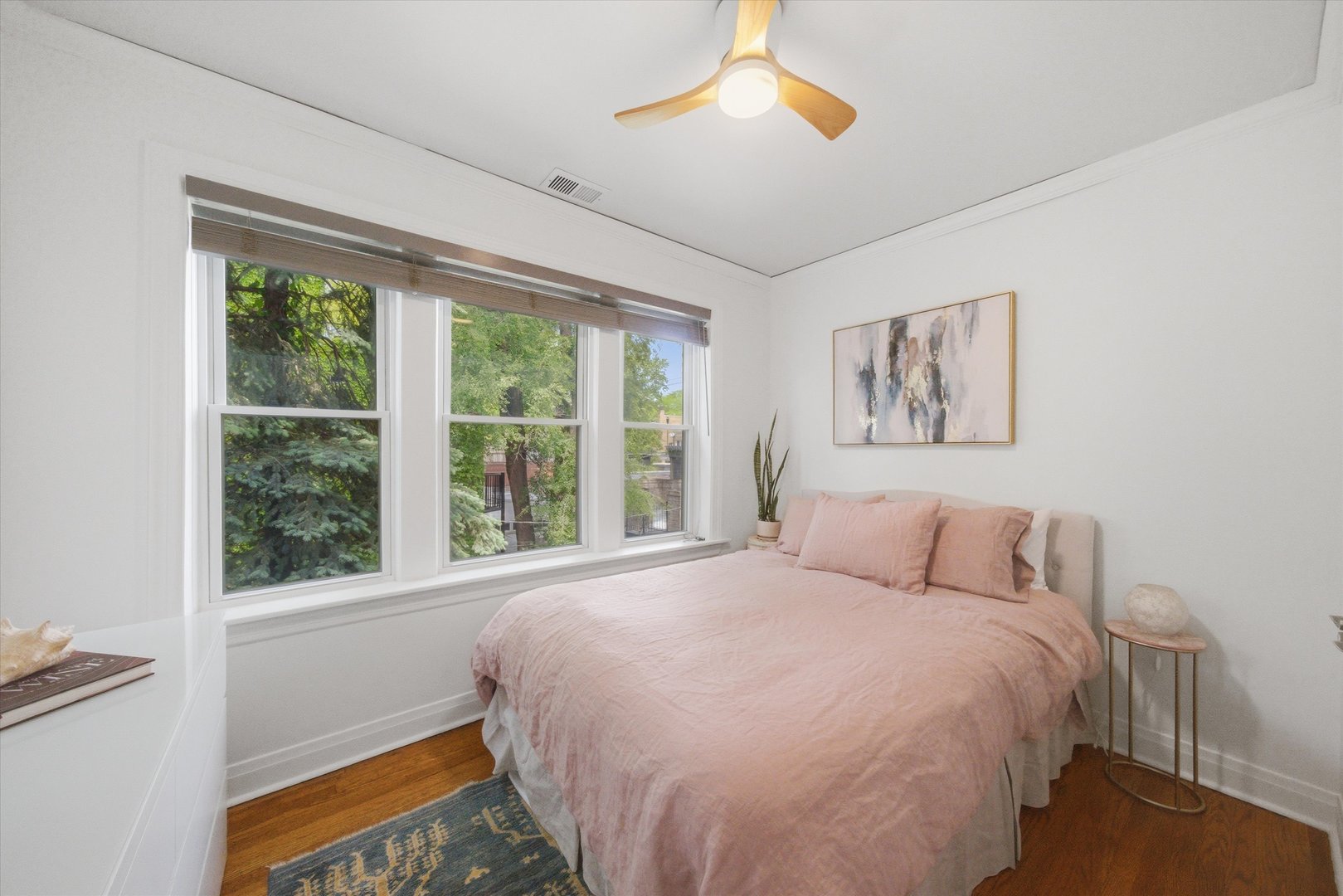 1919 N BISSELL Street Unit: I