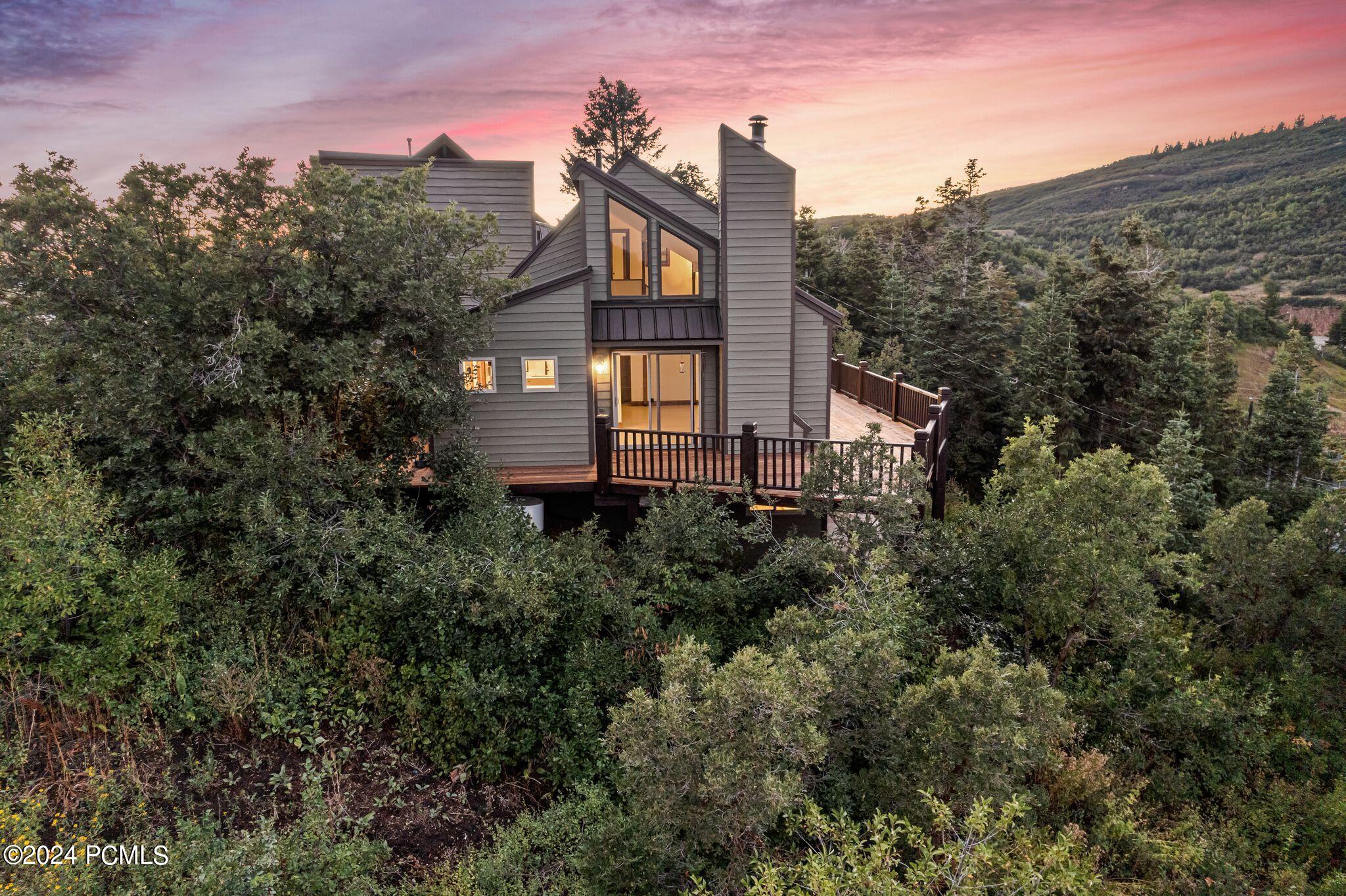 315 Crestview Drive