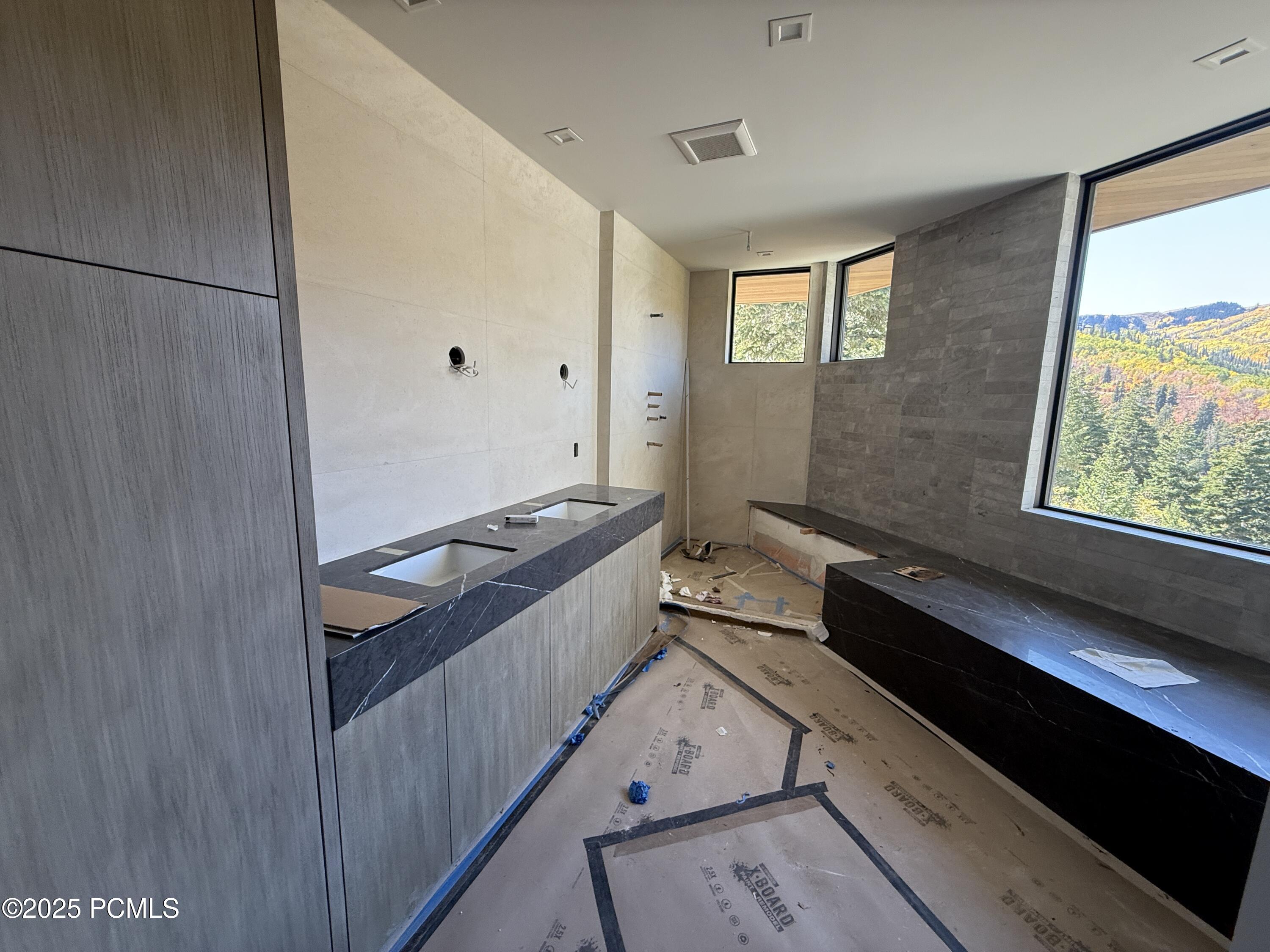 4867 Legacy Way