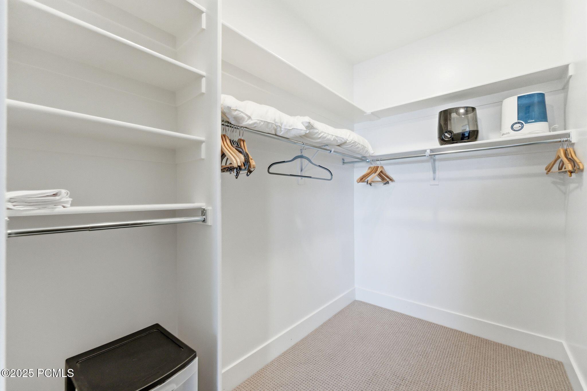 2752 W High Mountain Road, 306