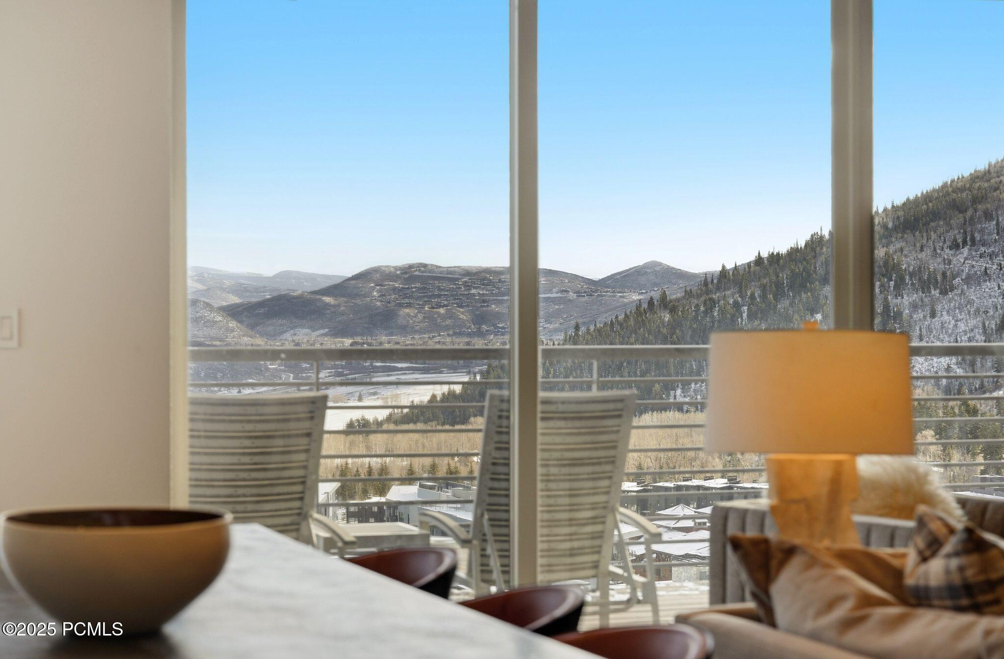 2752 W High Mountain Road, 306