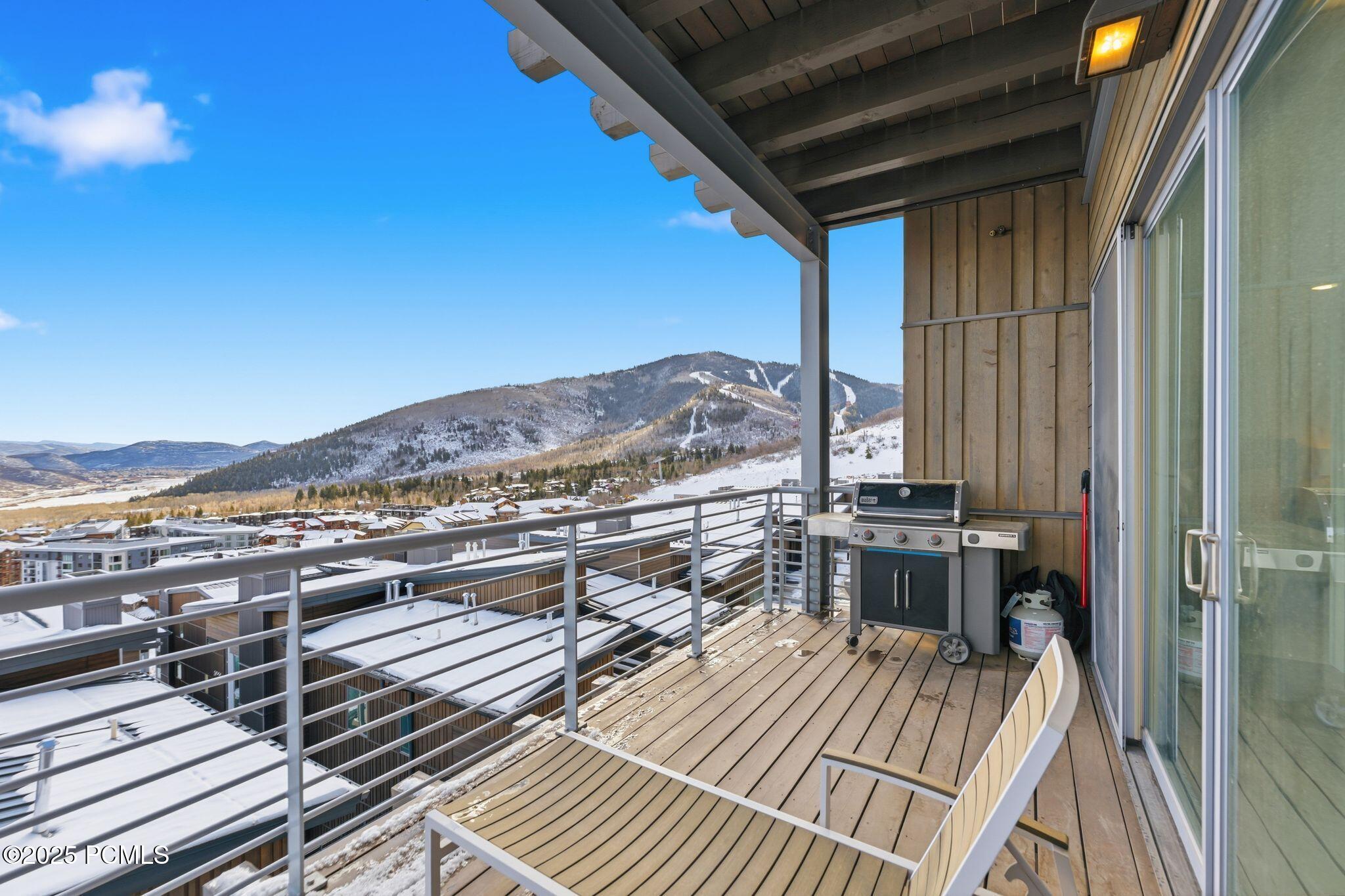 2752 W High Mountain Road, 306