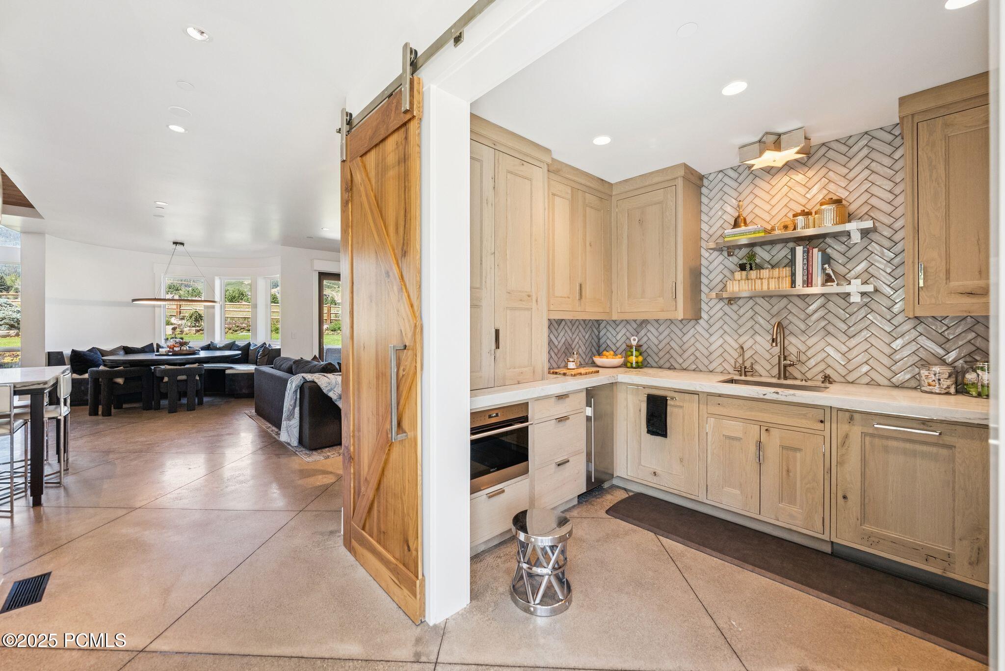 4209 N Two Creeks Lane