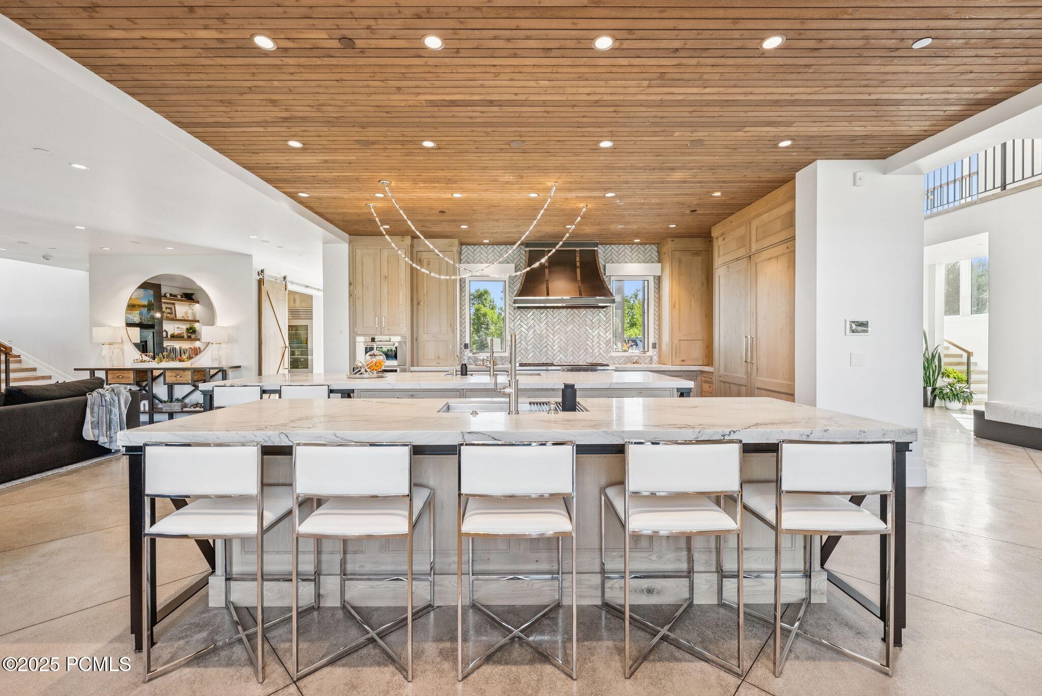 4209 N Two Creeks Lane