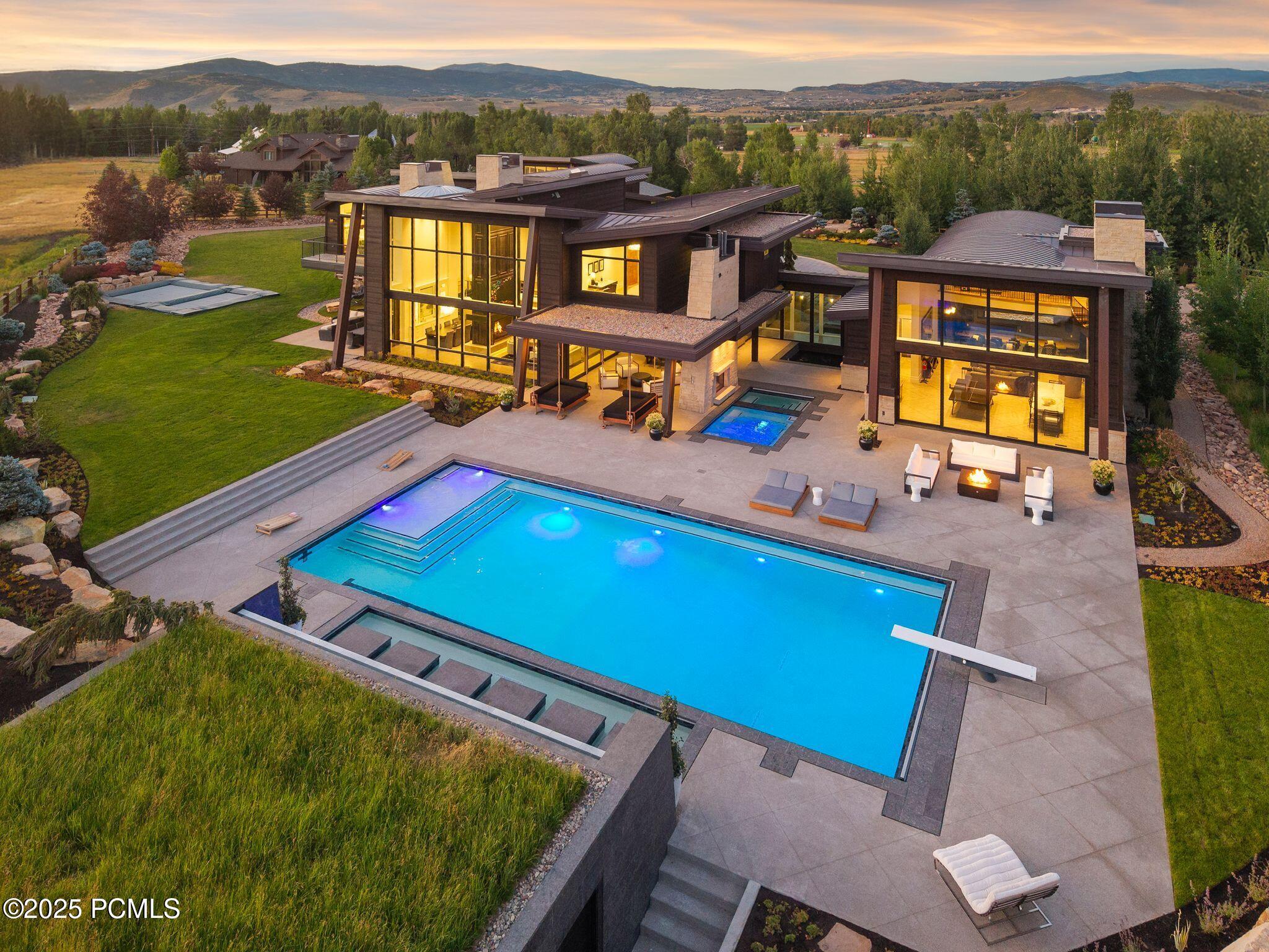 4209 N Two Creeks Lane