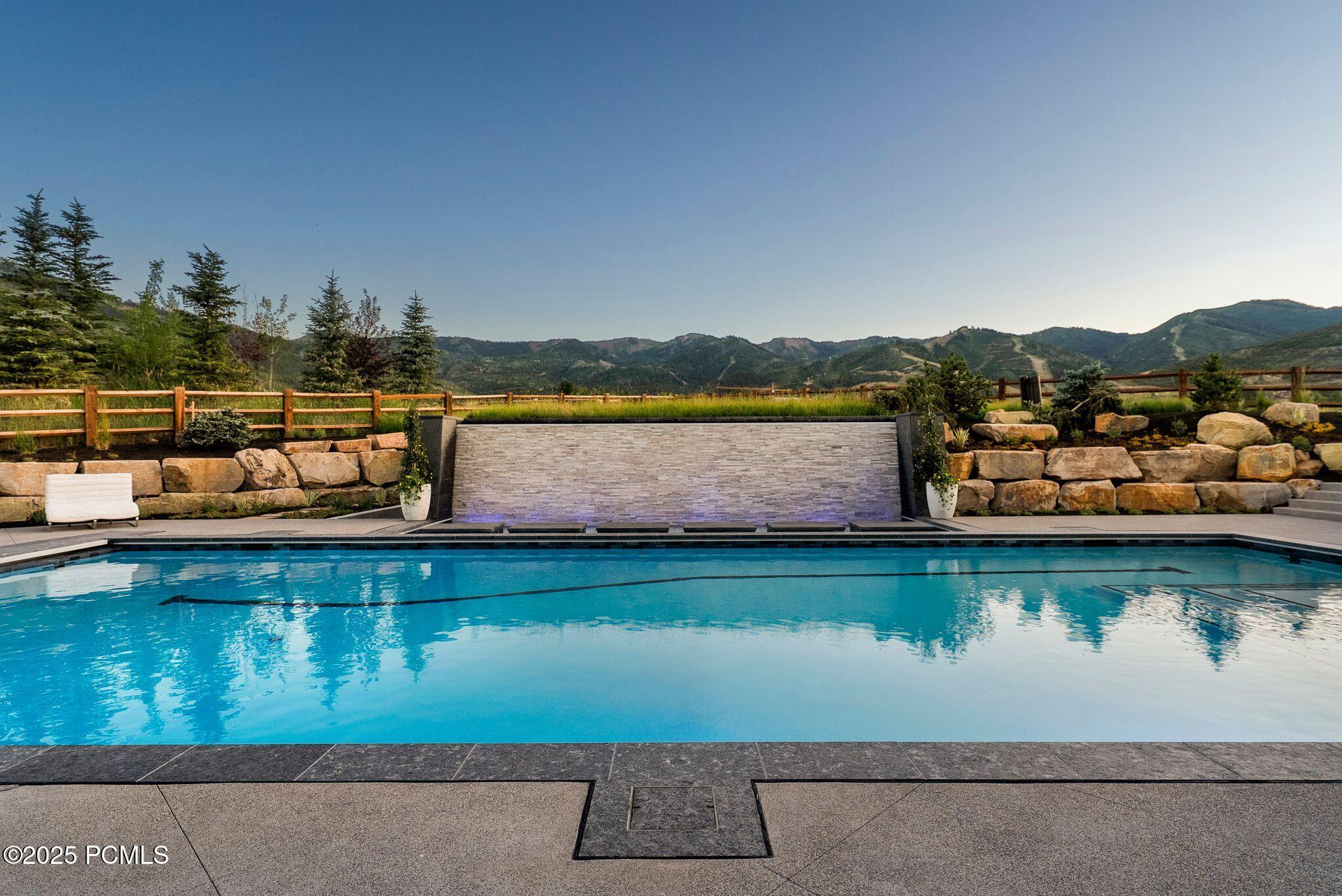 4209 N Two Creeks Lane