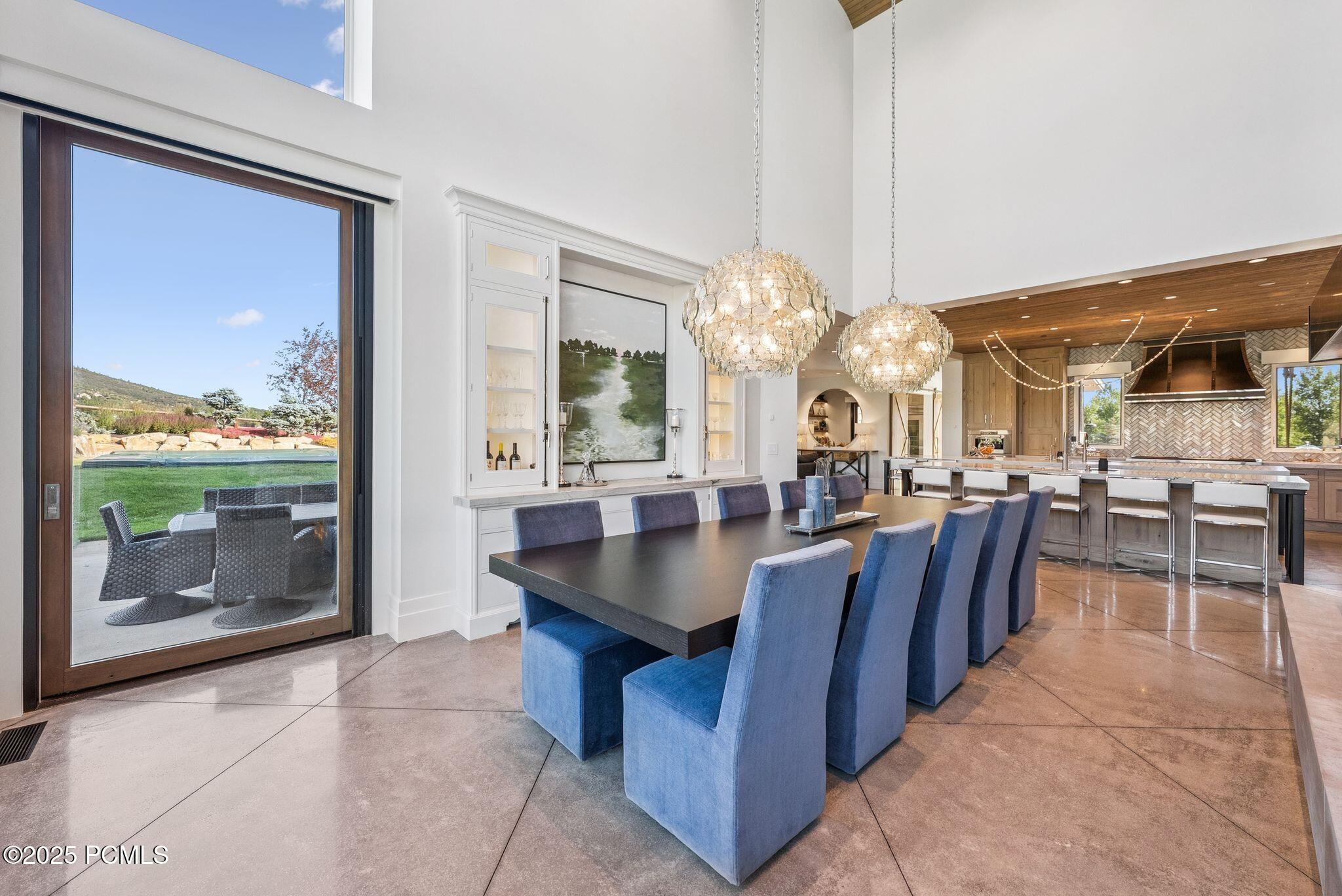 4209 N Two Creeks Lane