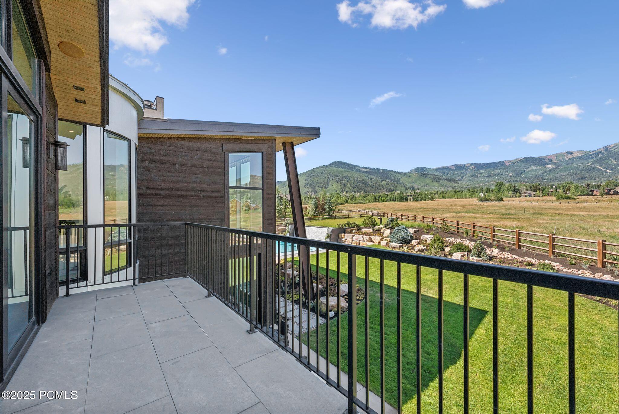 4209 N Two Creeks Lane