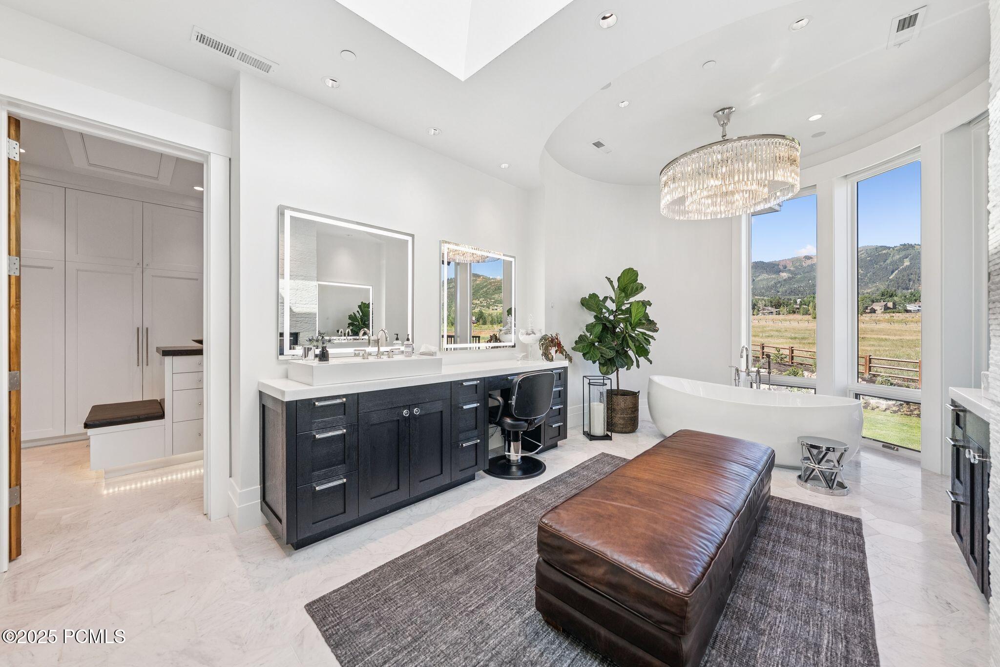 4209 N Two Creeks Lane