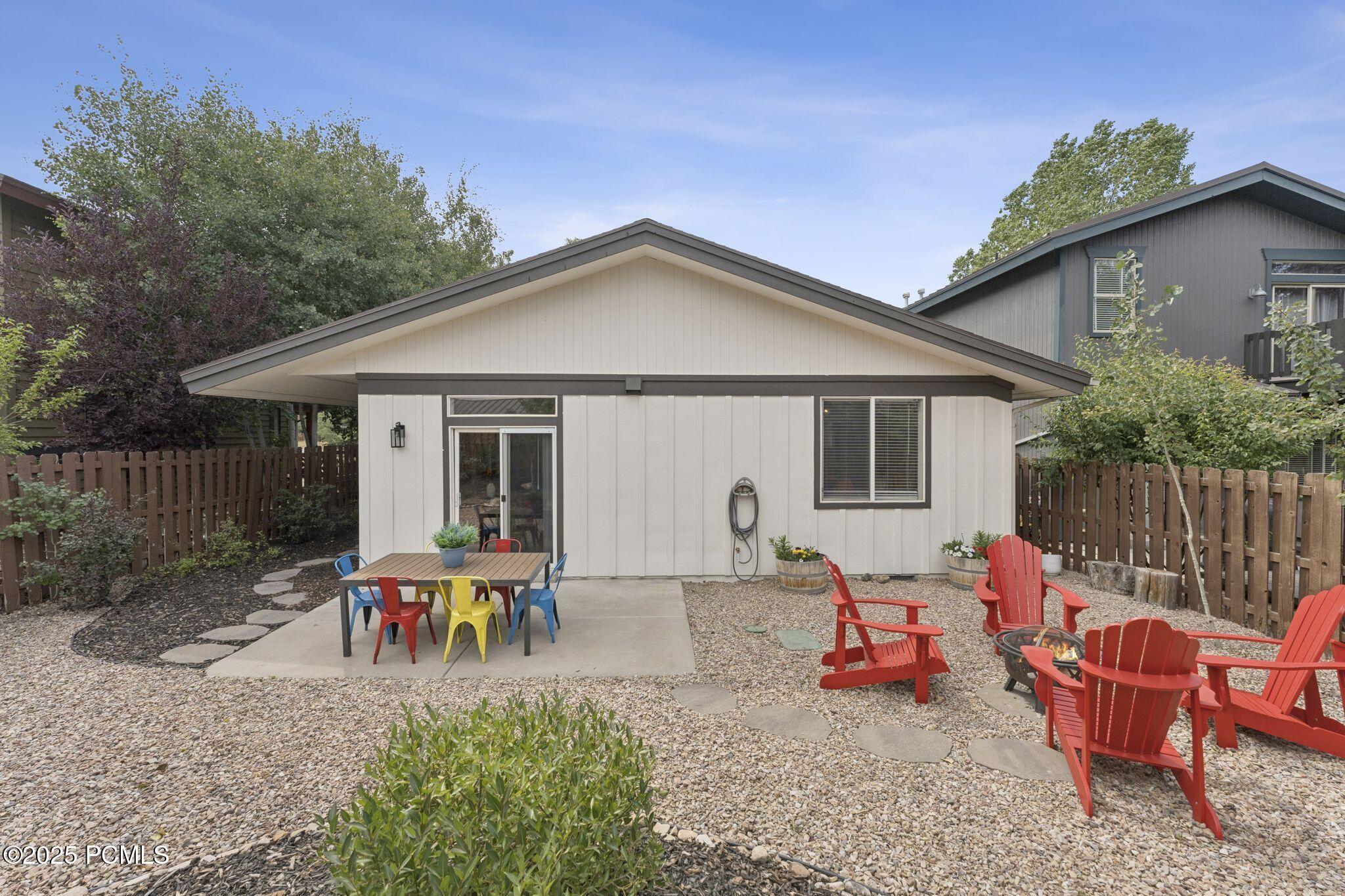 1012 Station Loop Road