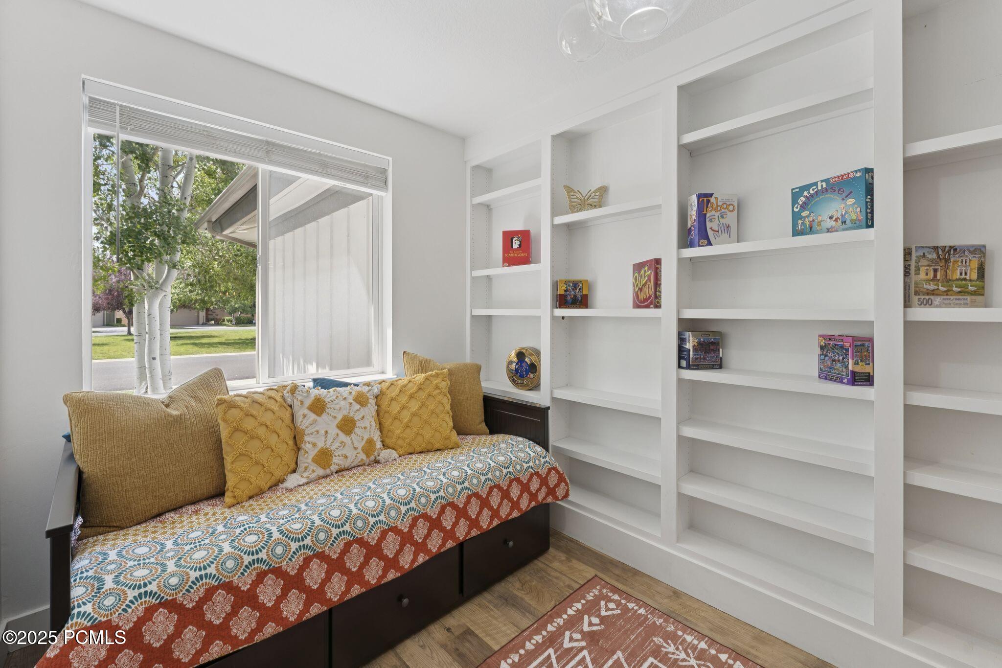 1012 Station Loop Road