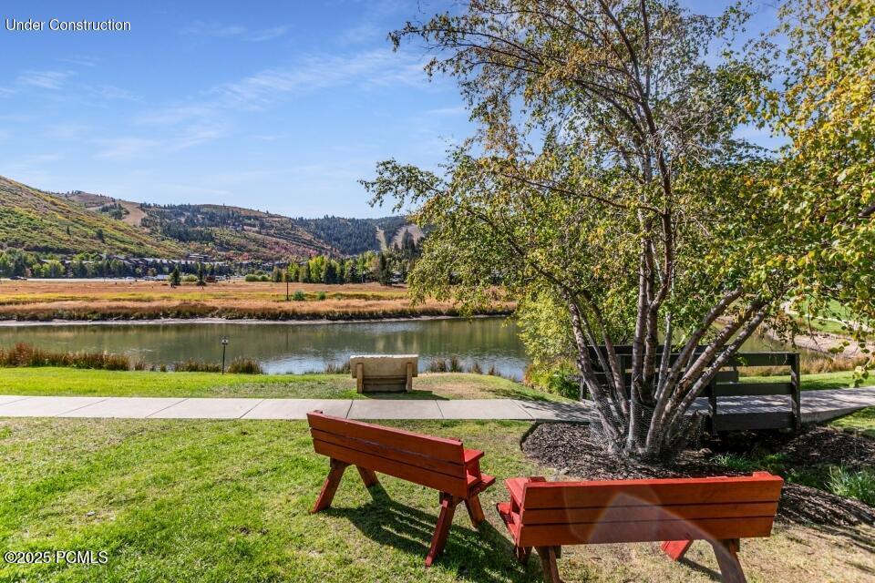 1612 N Deer Valley Drive N Drive
