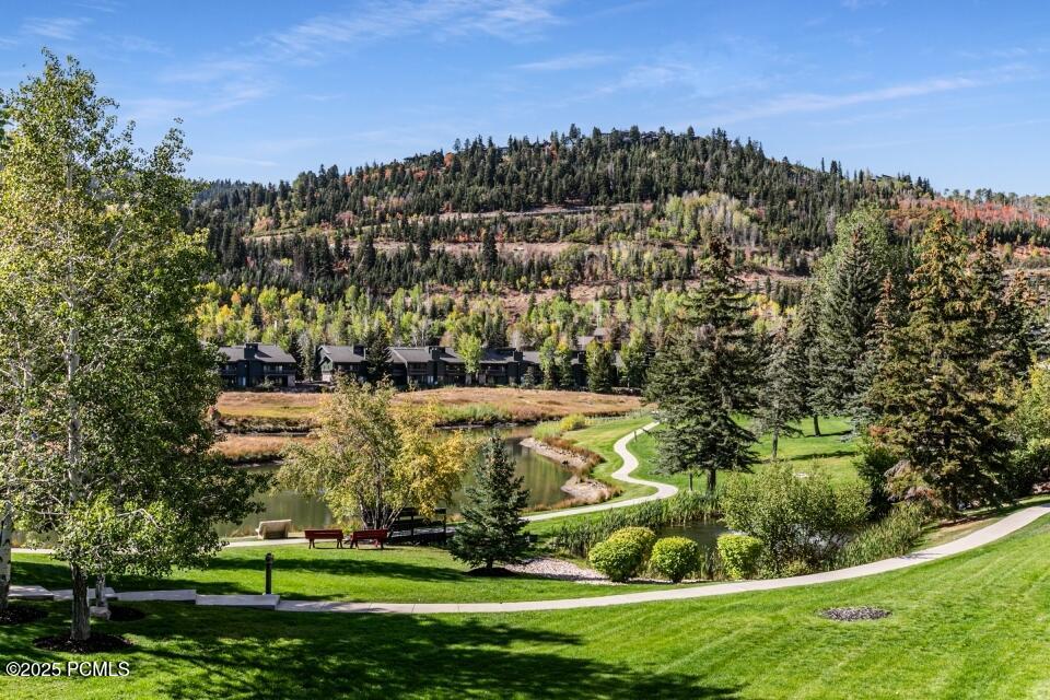 1612 N Deer Valley Drive N Drive