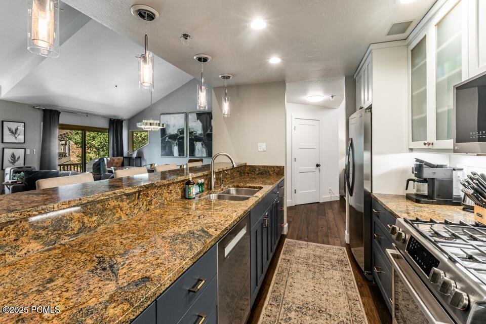 1612 N Deer Valley Drive N Drive