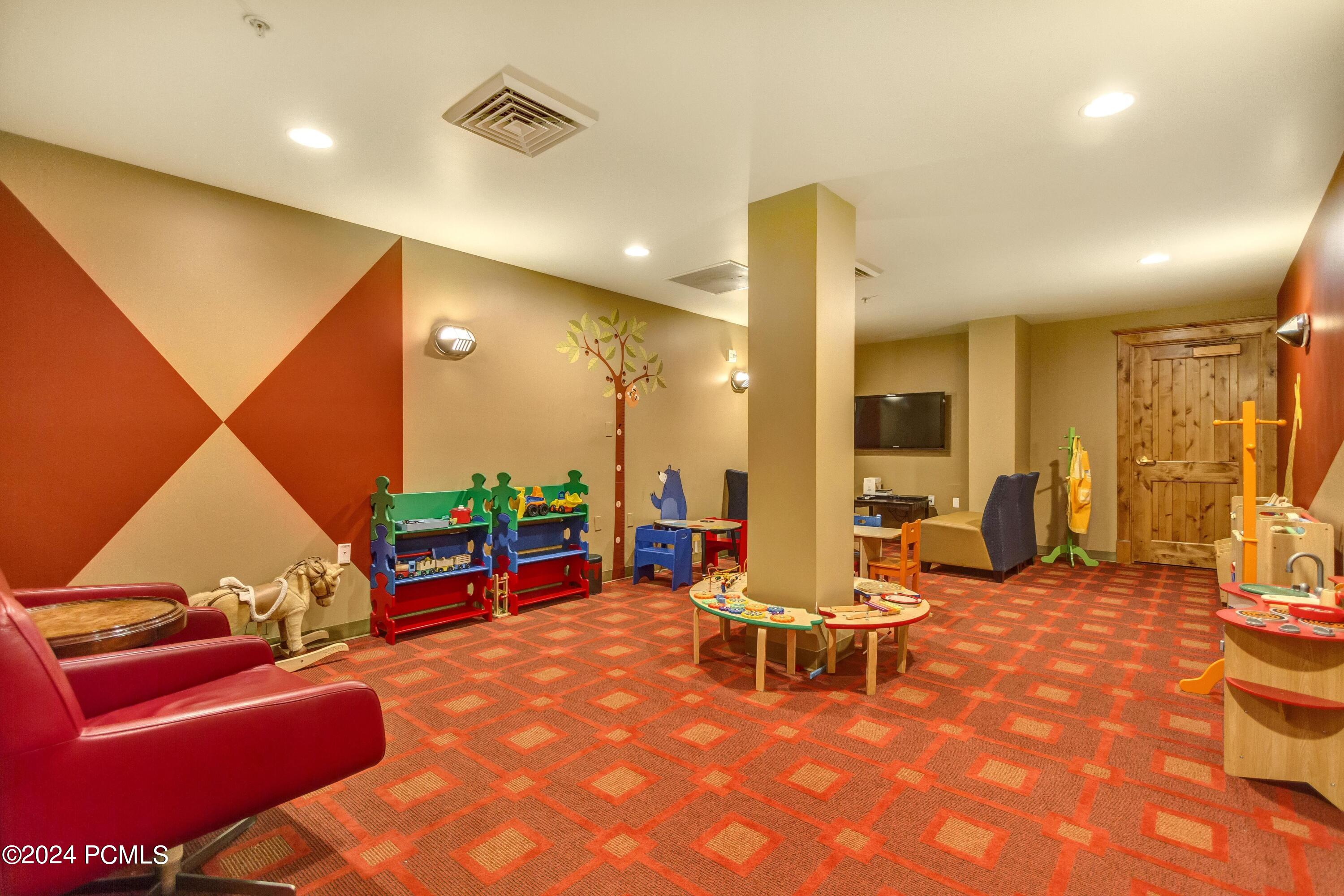7815 Royal Street, C253, Park City Unit: C253